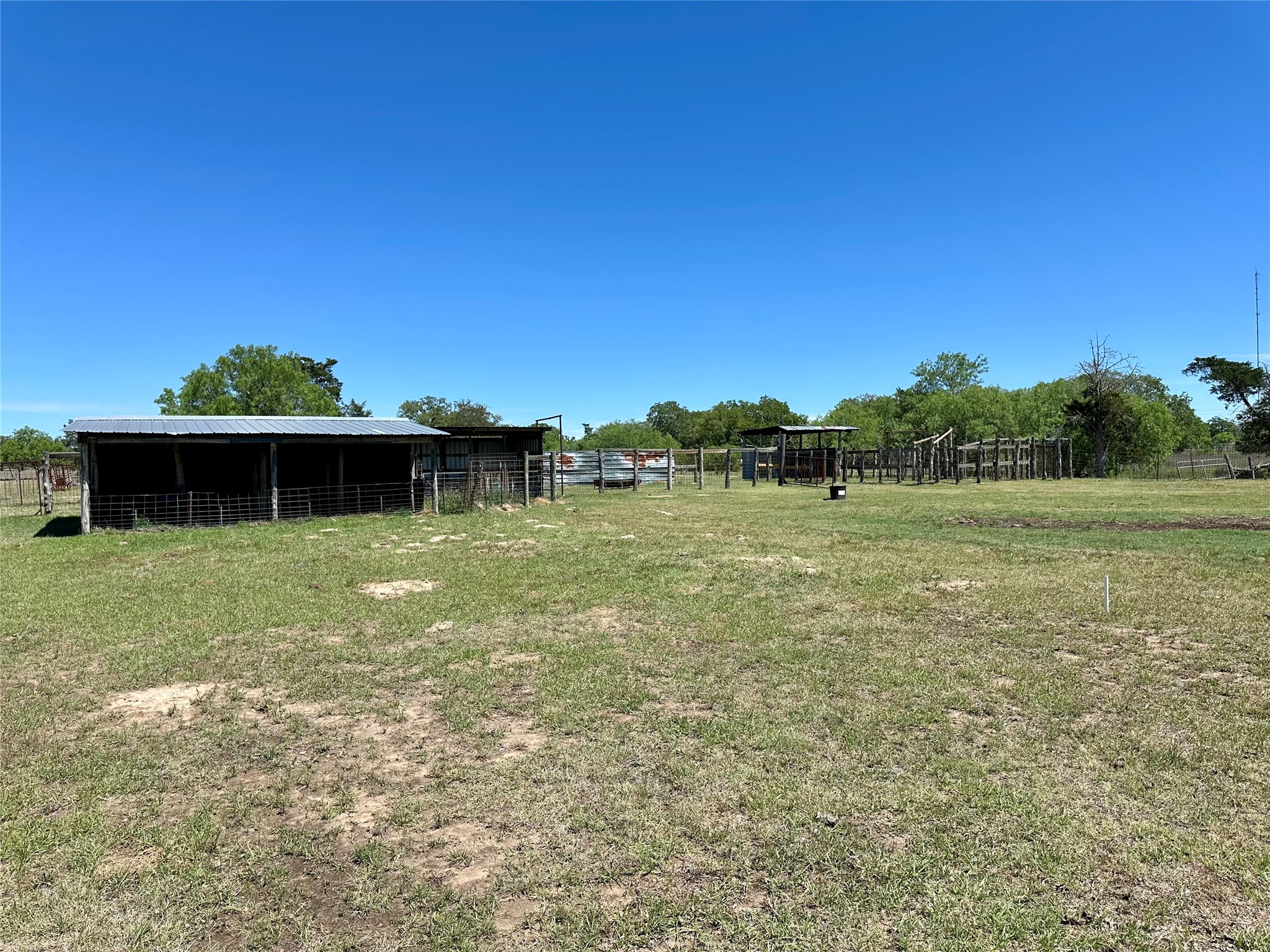 main property photo 15