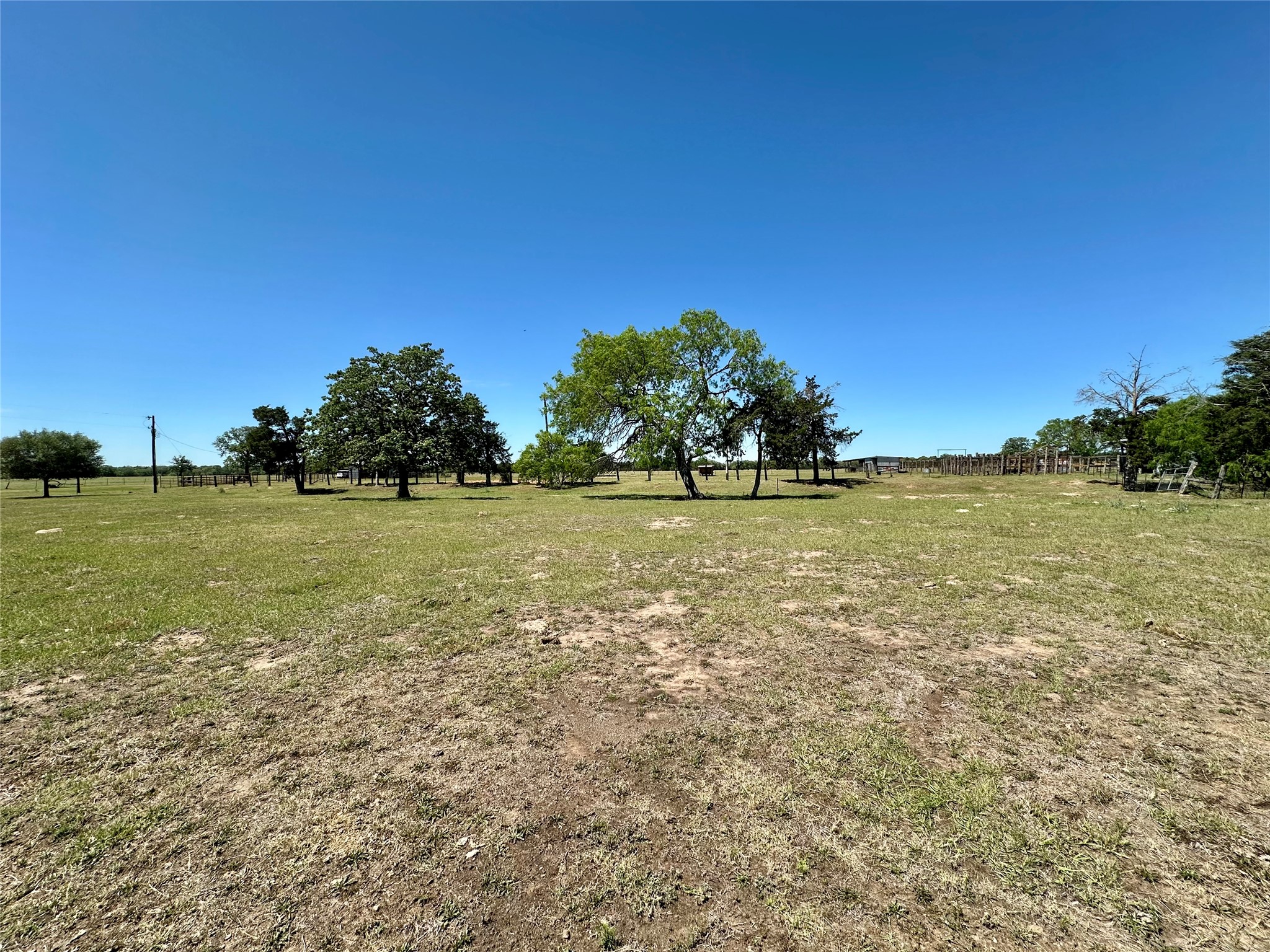 main property photo 27