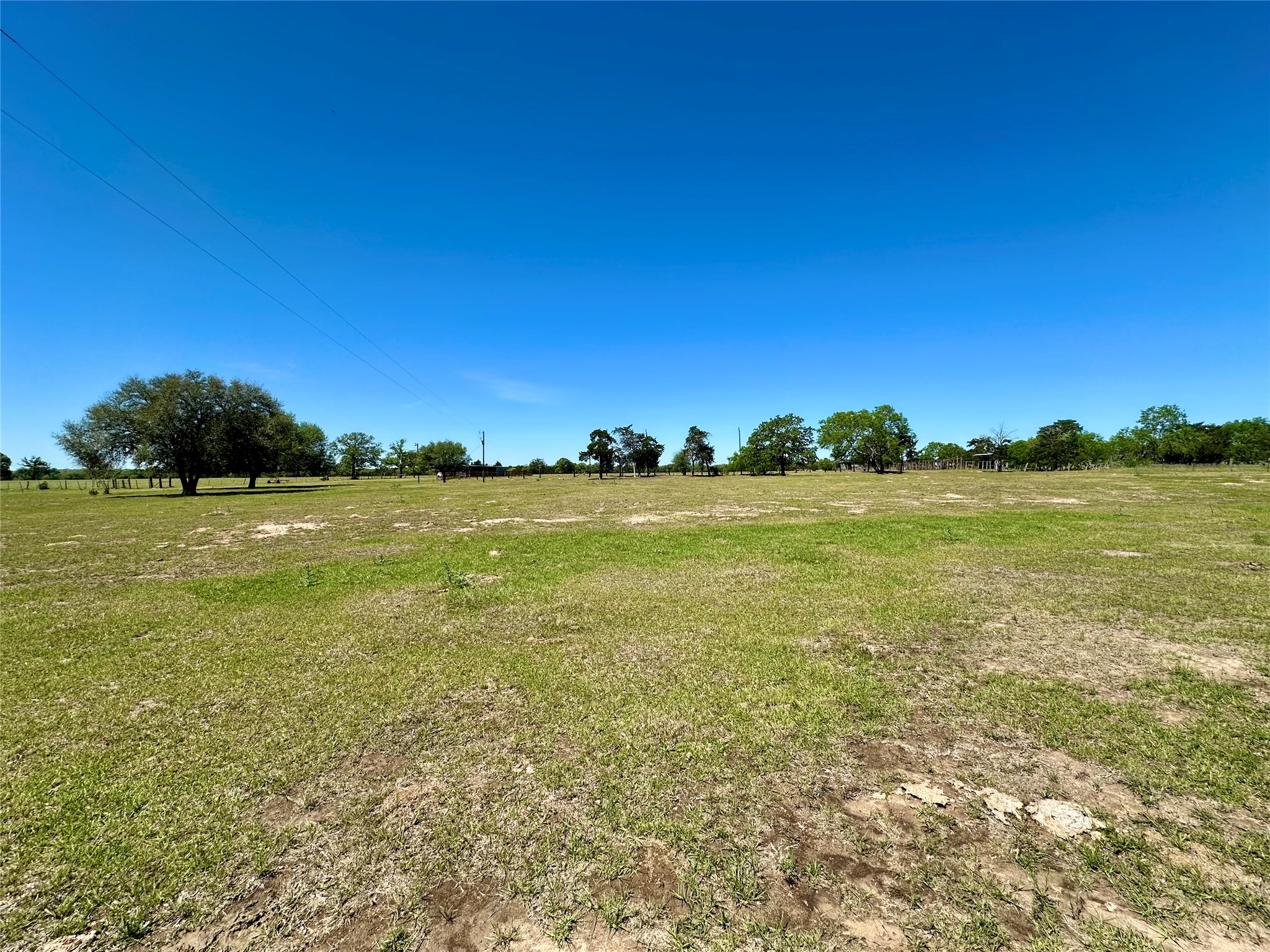 main property photo 28