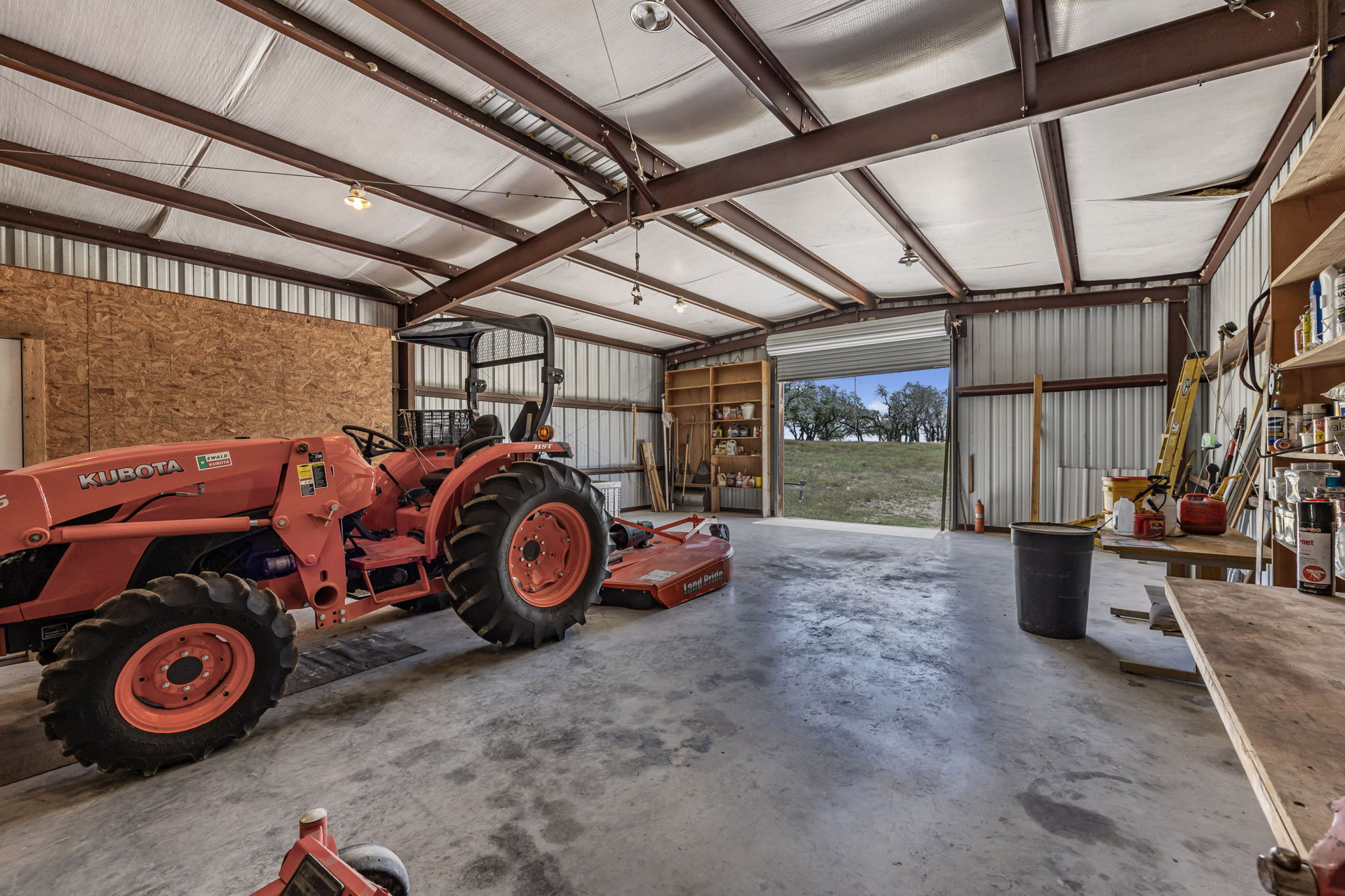 main property photo 27