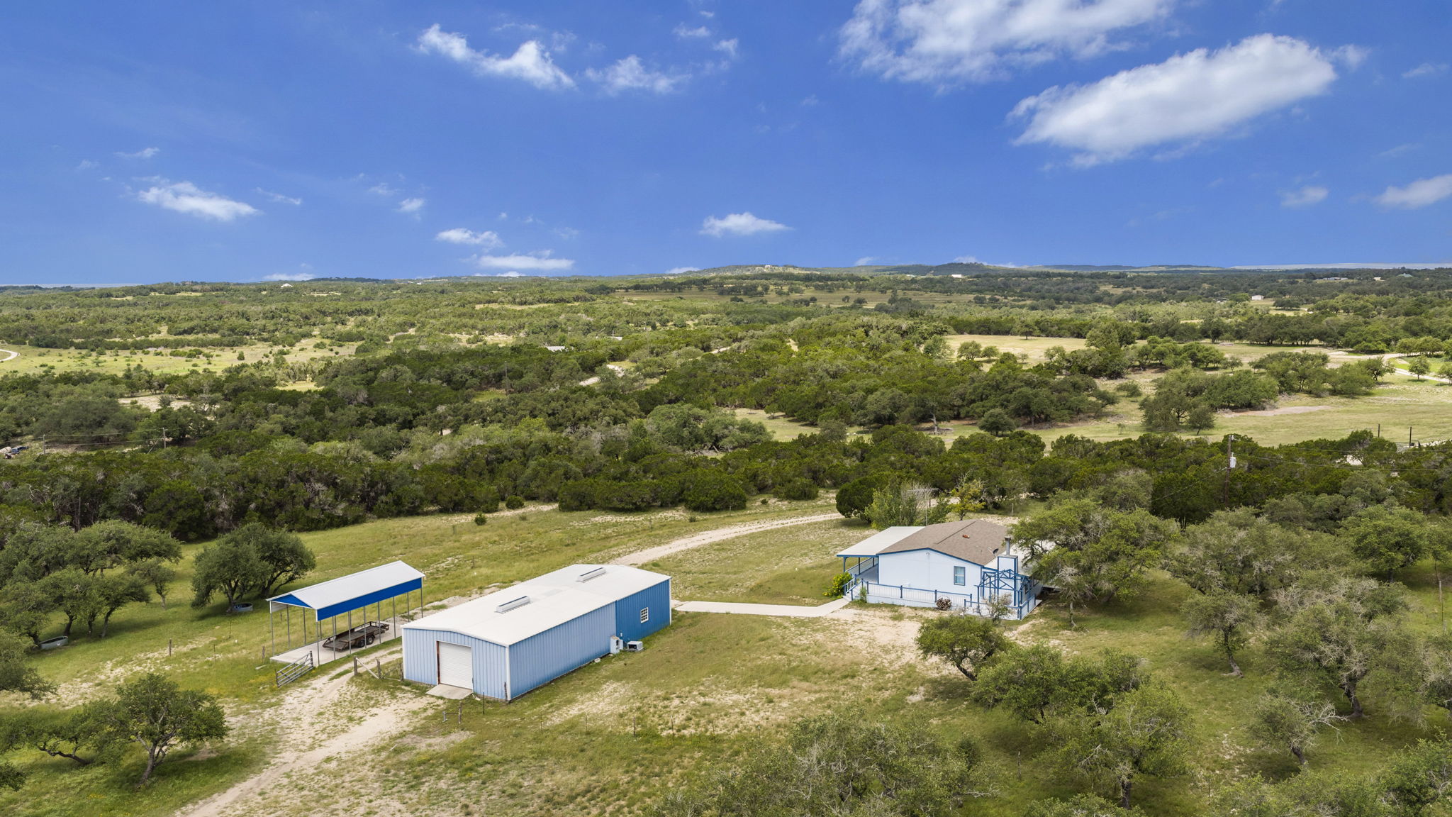 main property photo 6