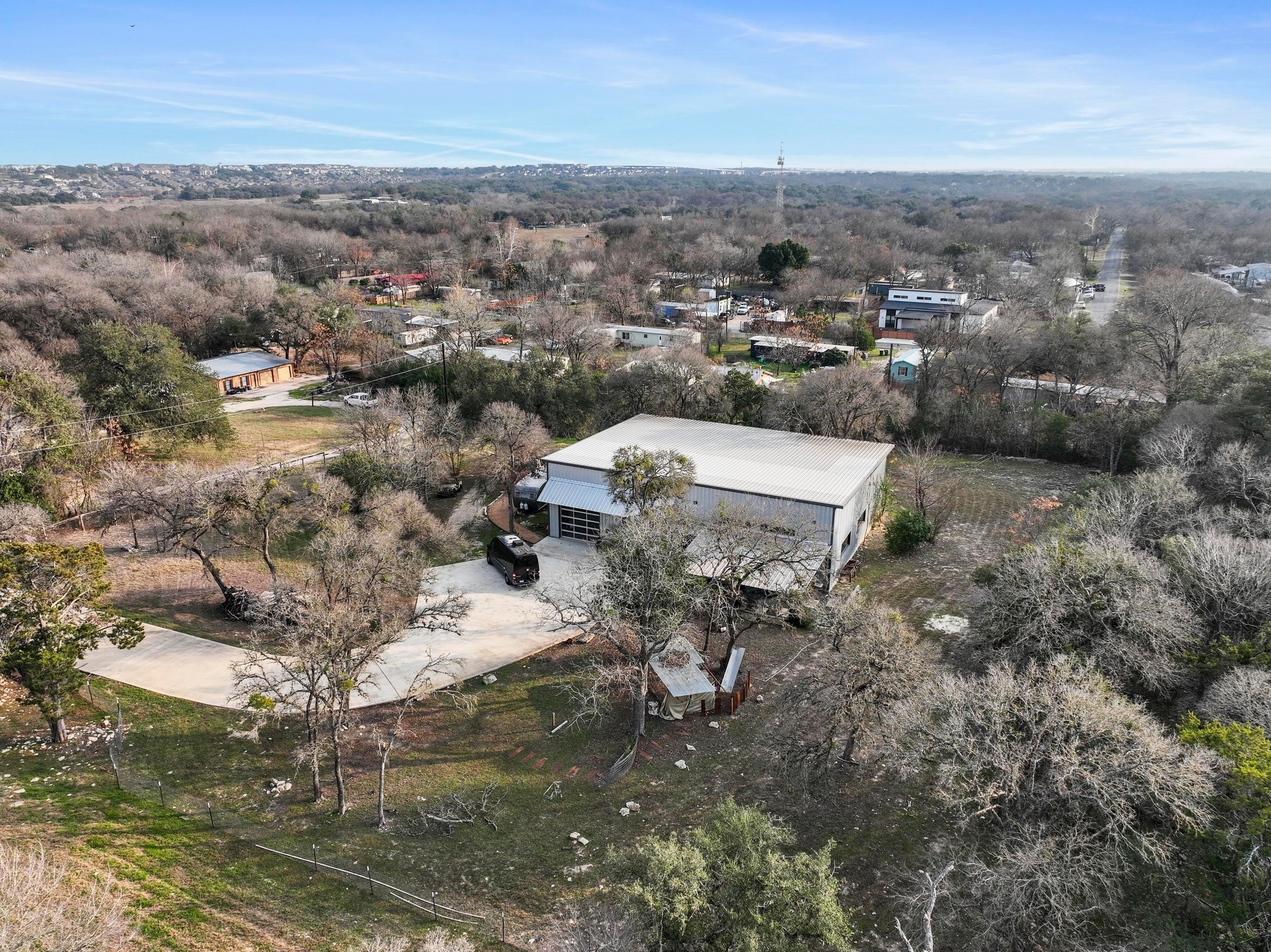 main property photo 28