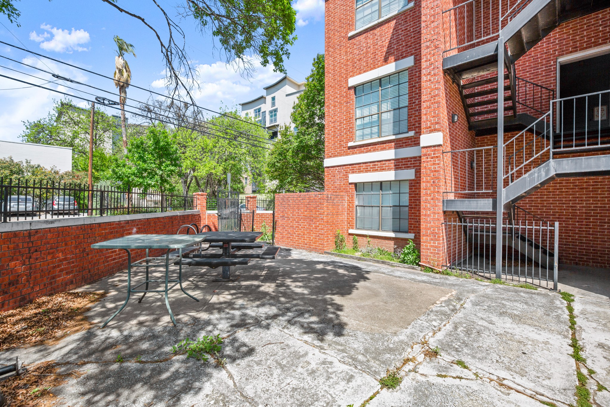 main property photo 15