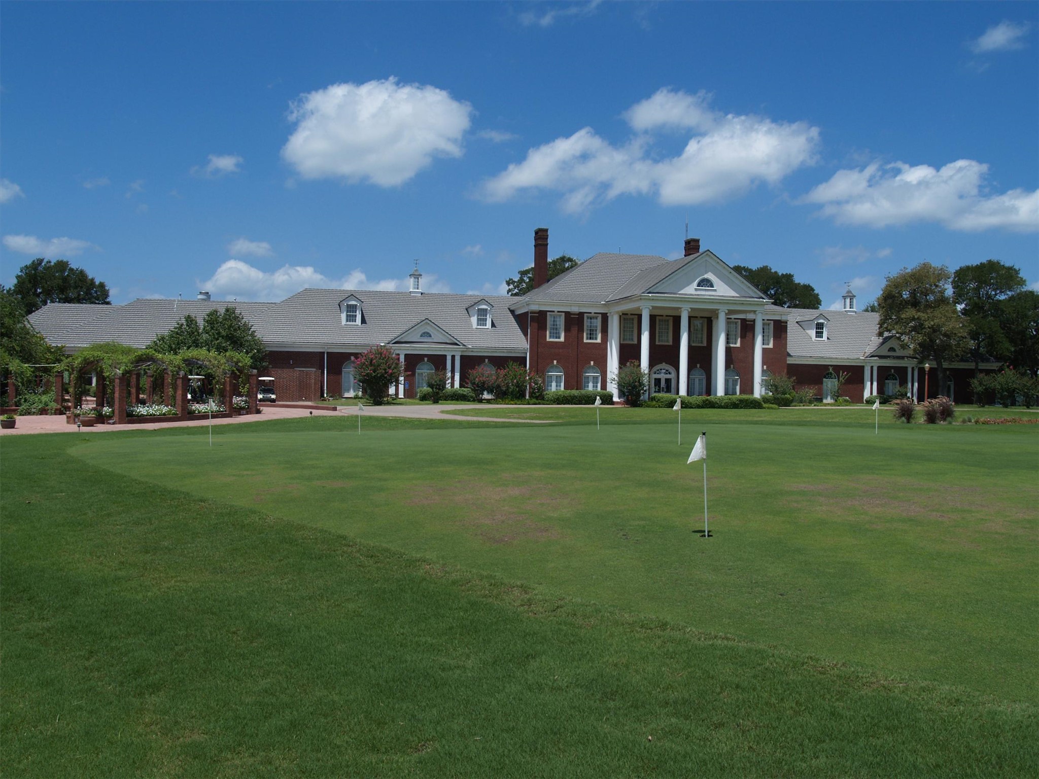 main property photo 25
