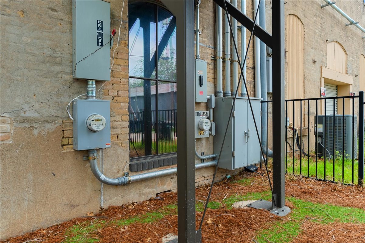 main property photo 22