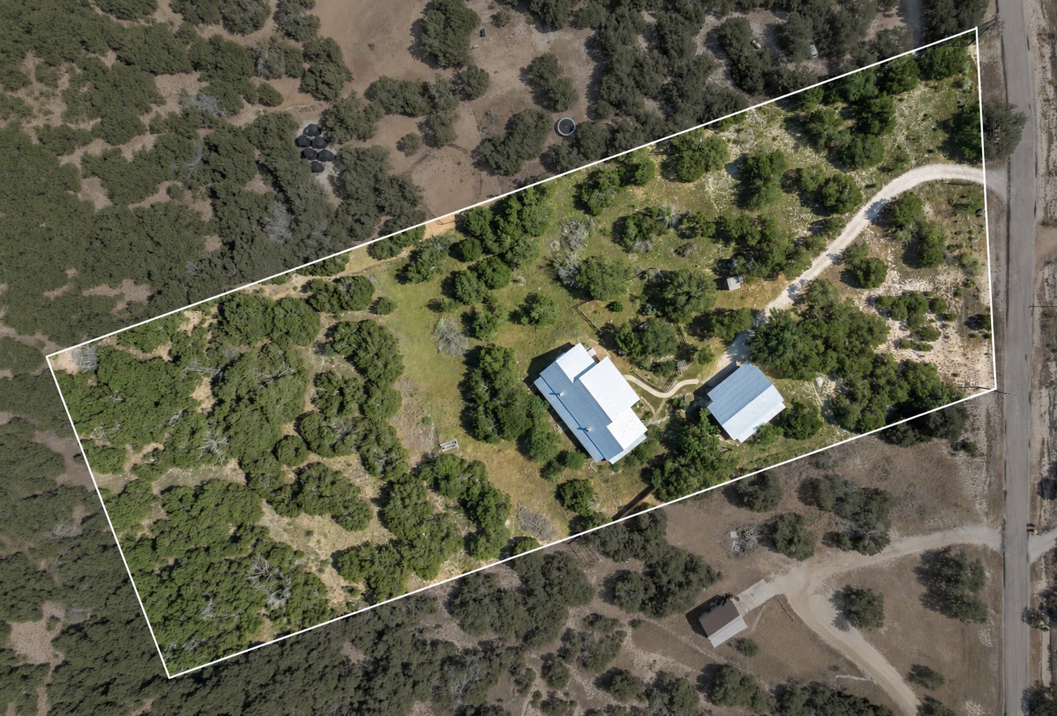 main property photo 12