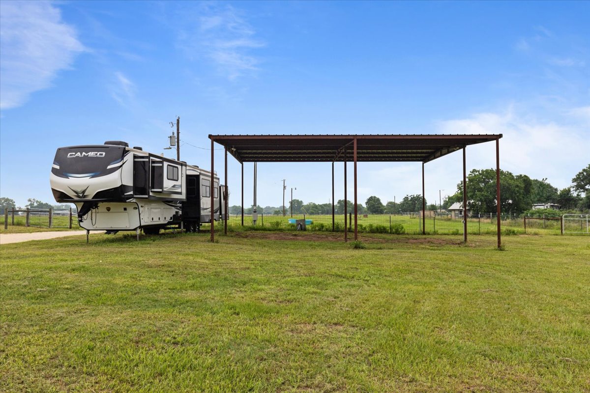 main property photo 27