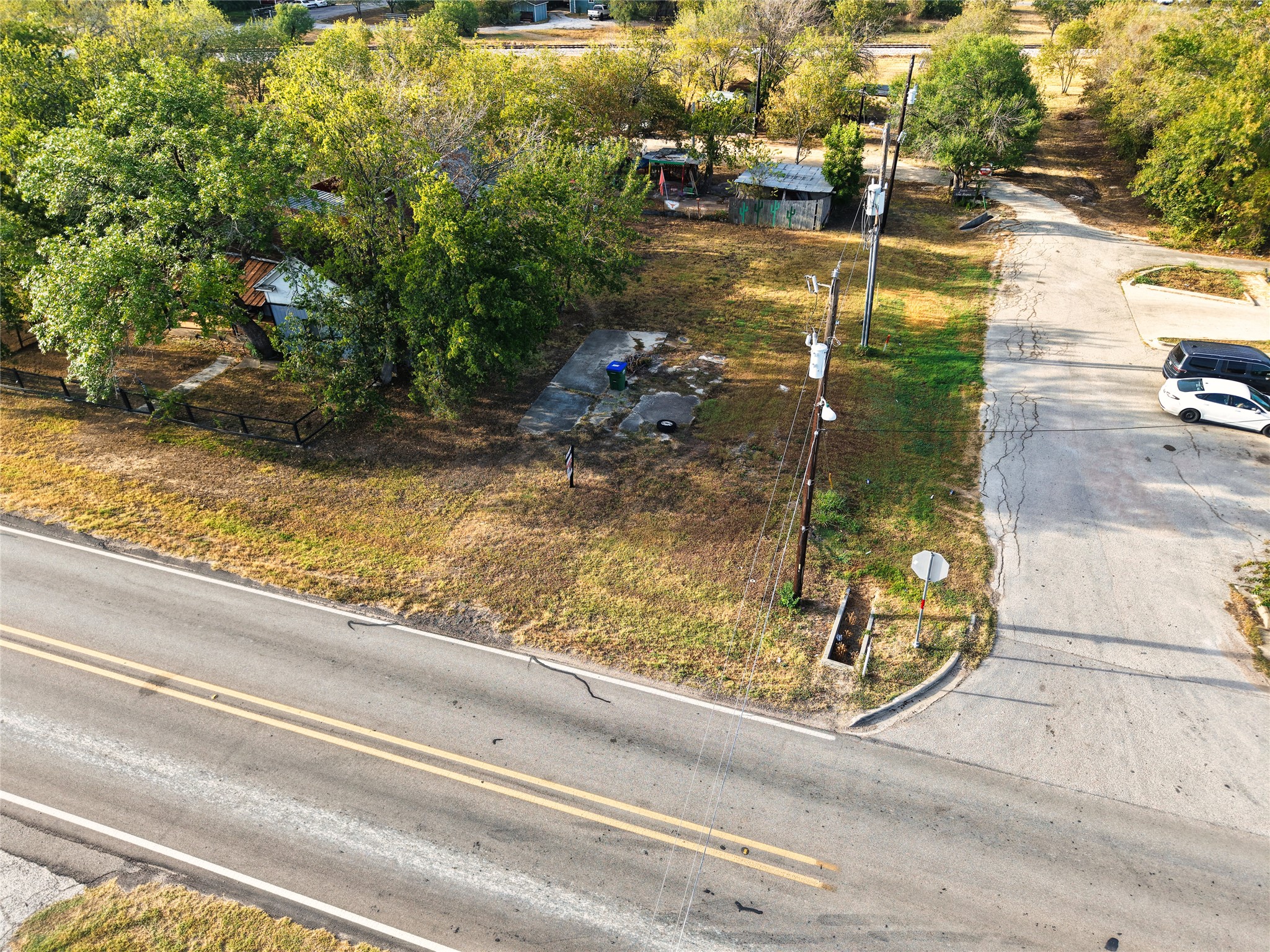 main property photo 14