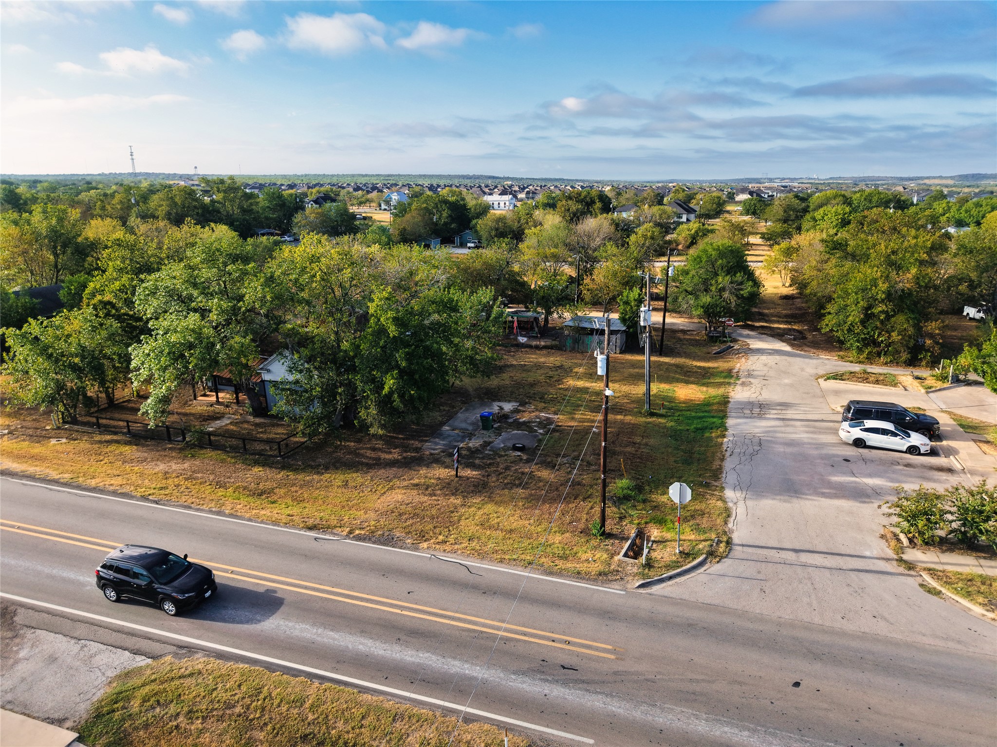 main property photo 16
