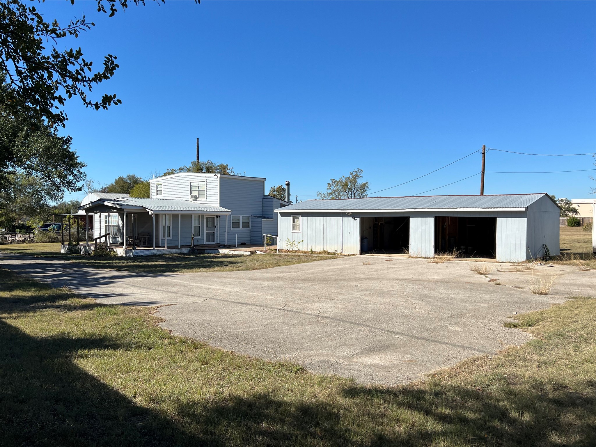 main property photo 7