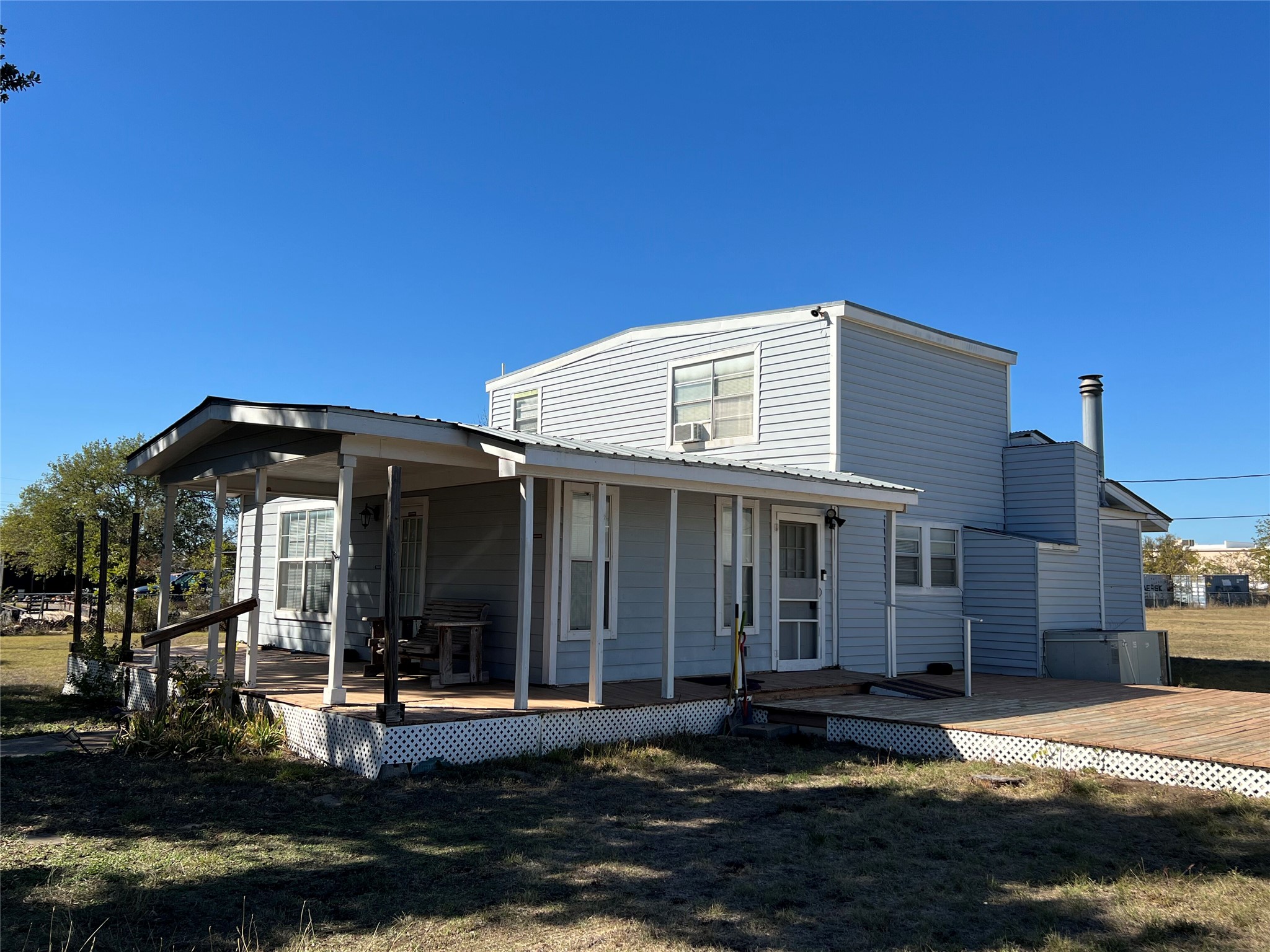 main property photo 8