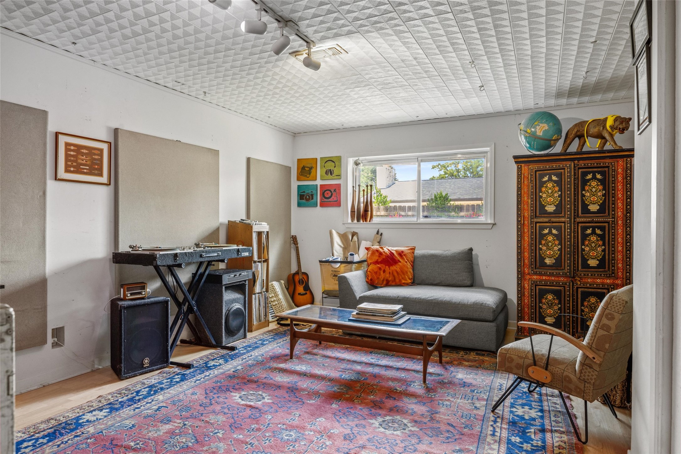 main property photo 15