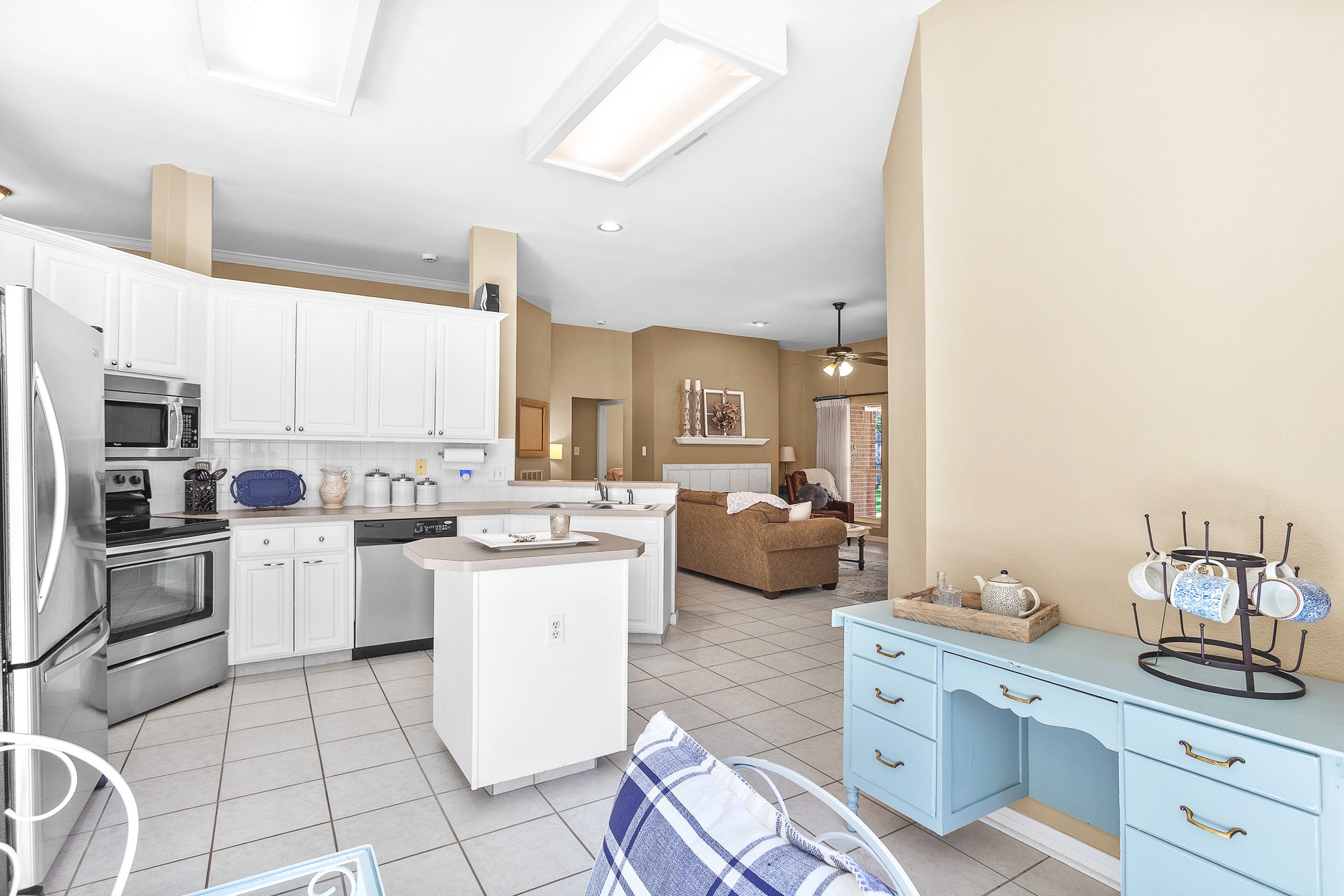 main property photo 16