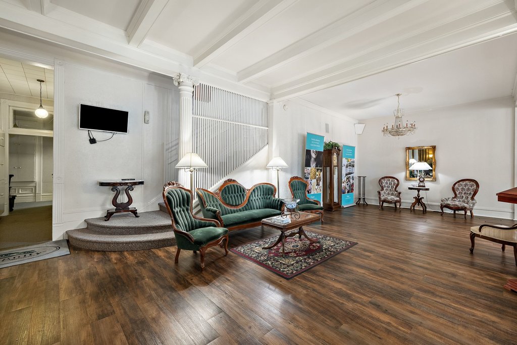 main property photo 12