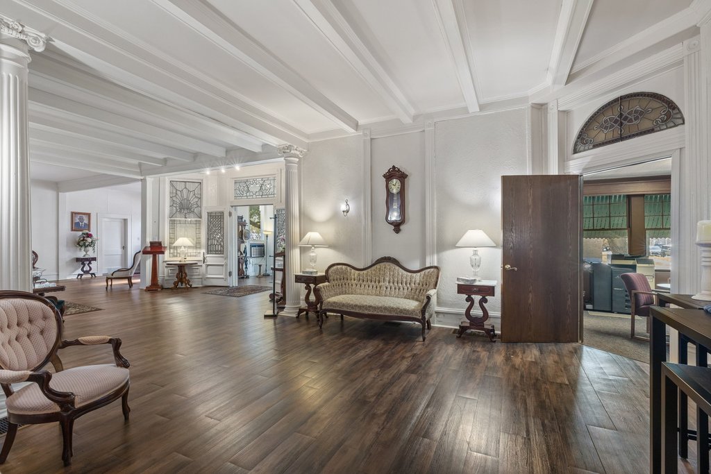 main property photo 21
