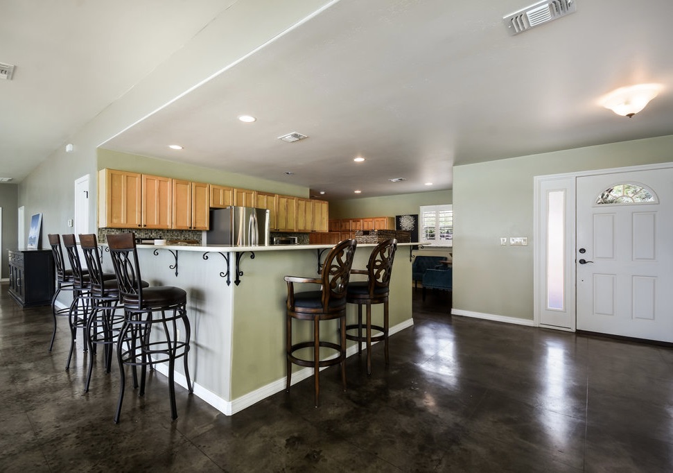 main property photo 11
