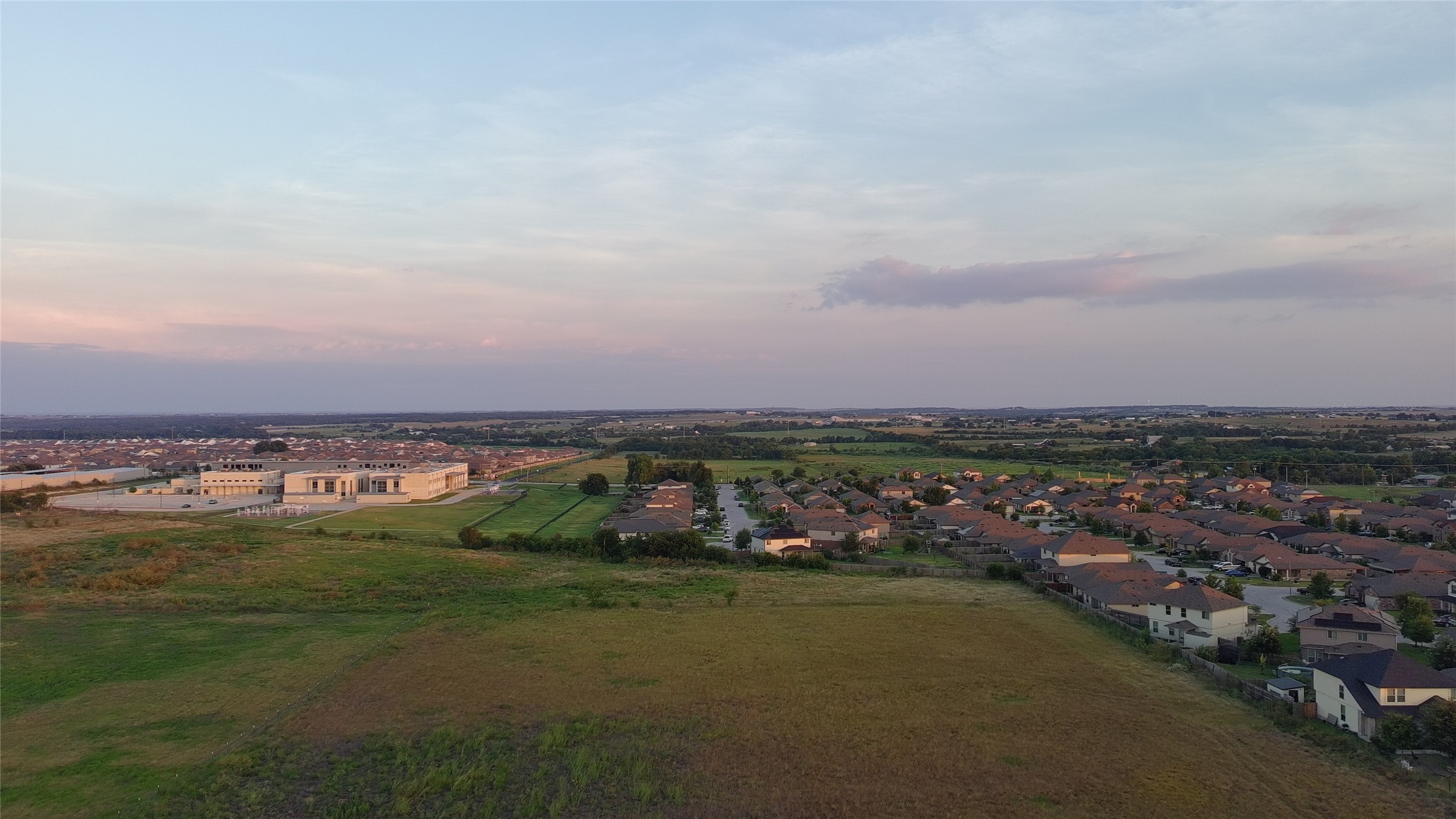 main property photo 3
