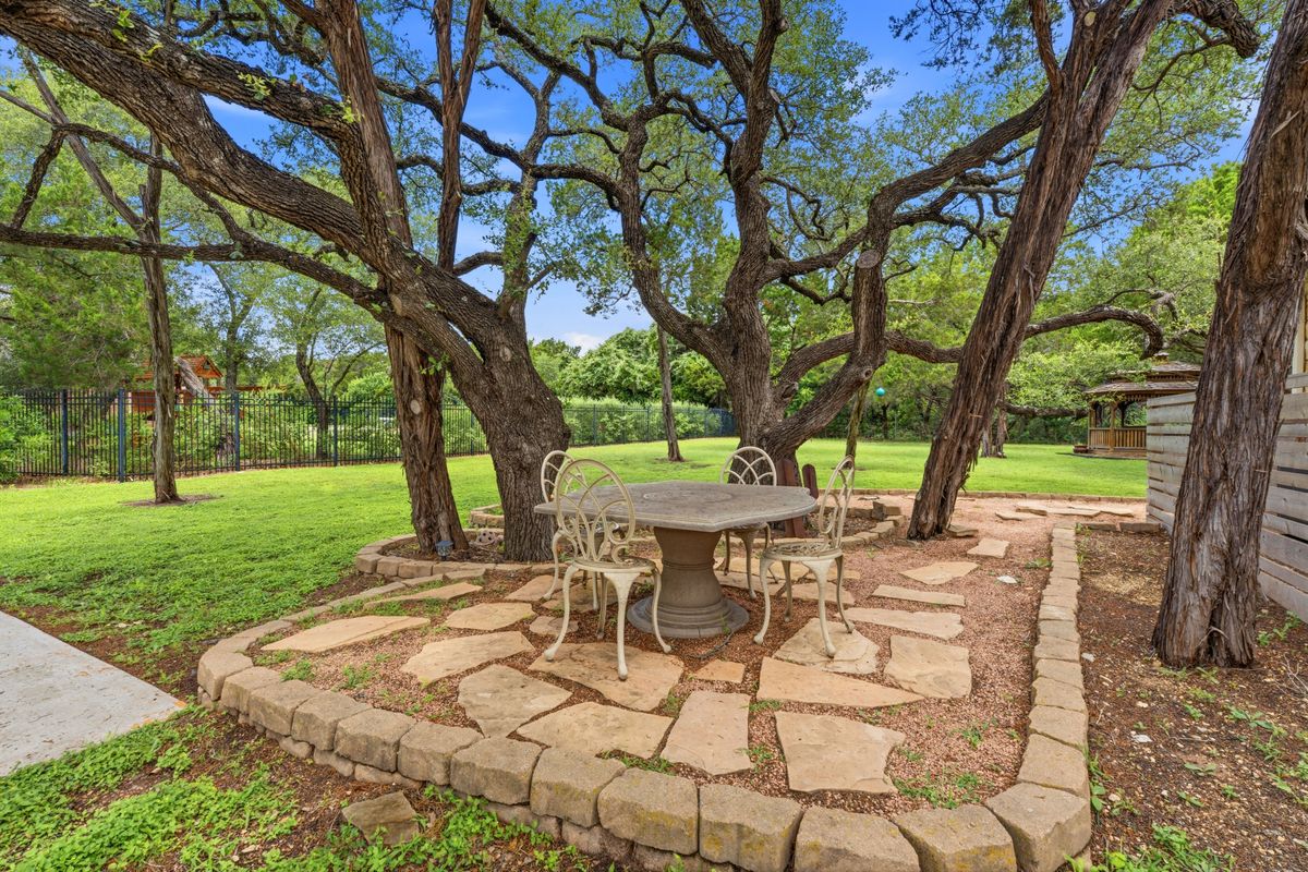 main property photo 37