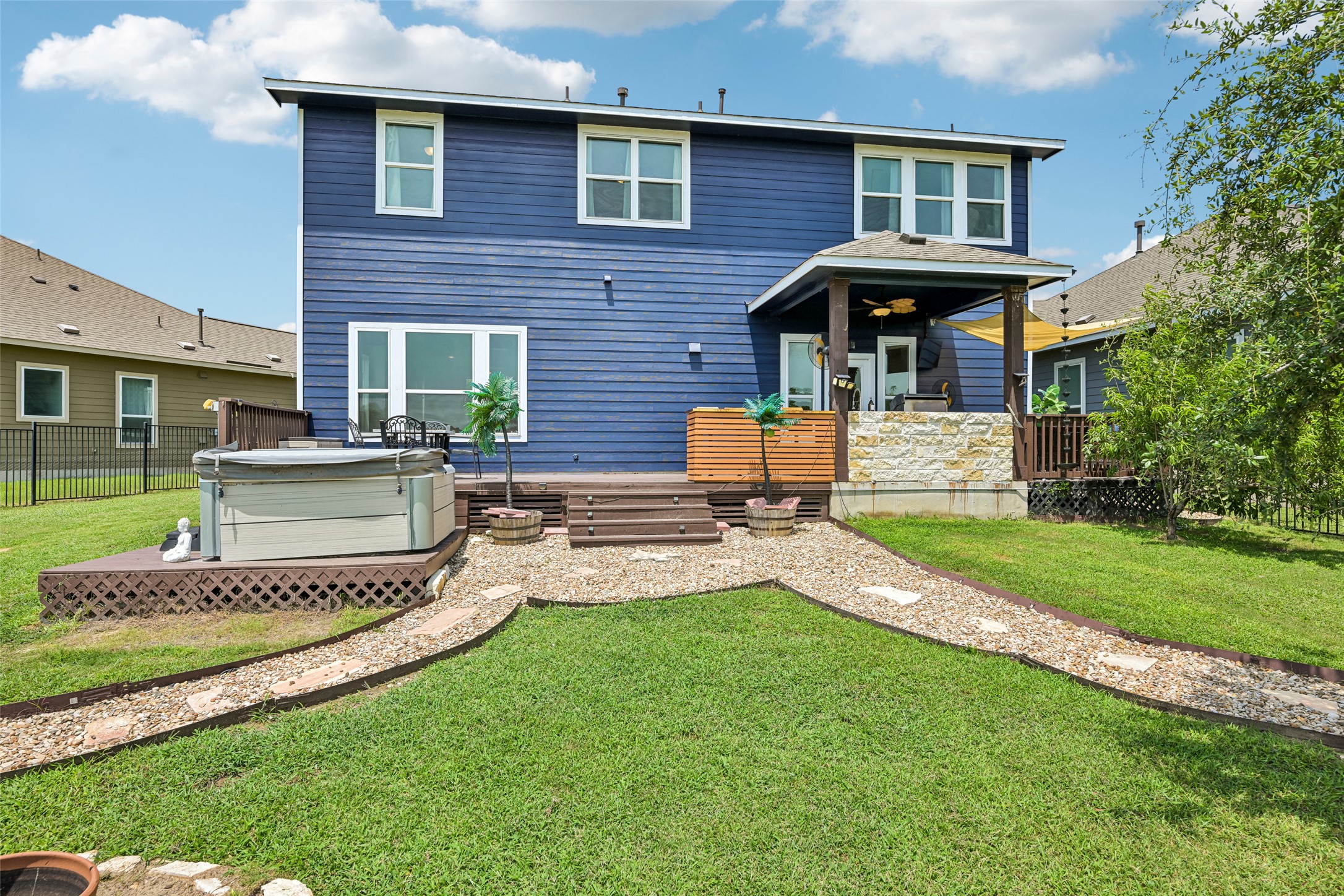 main property photo 34