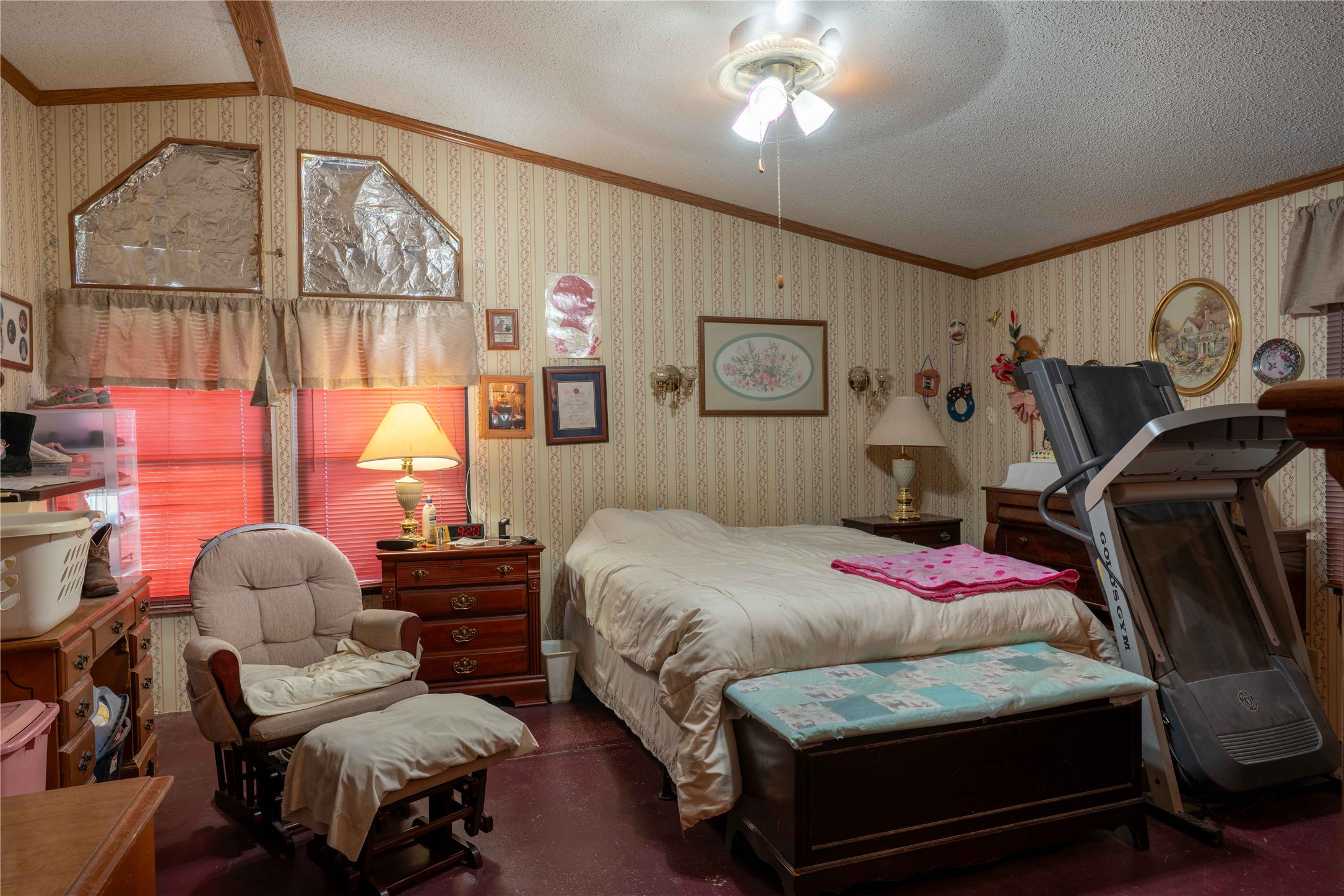 main property photo 16