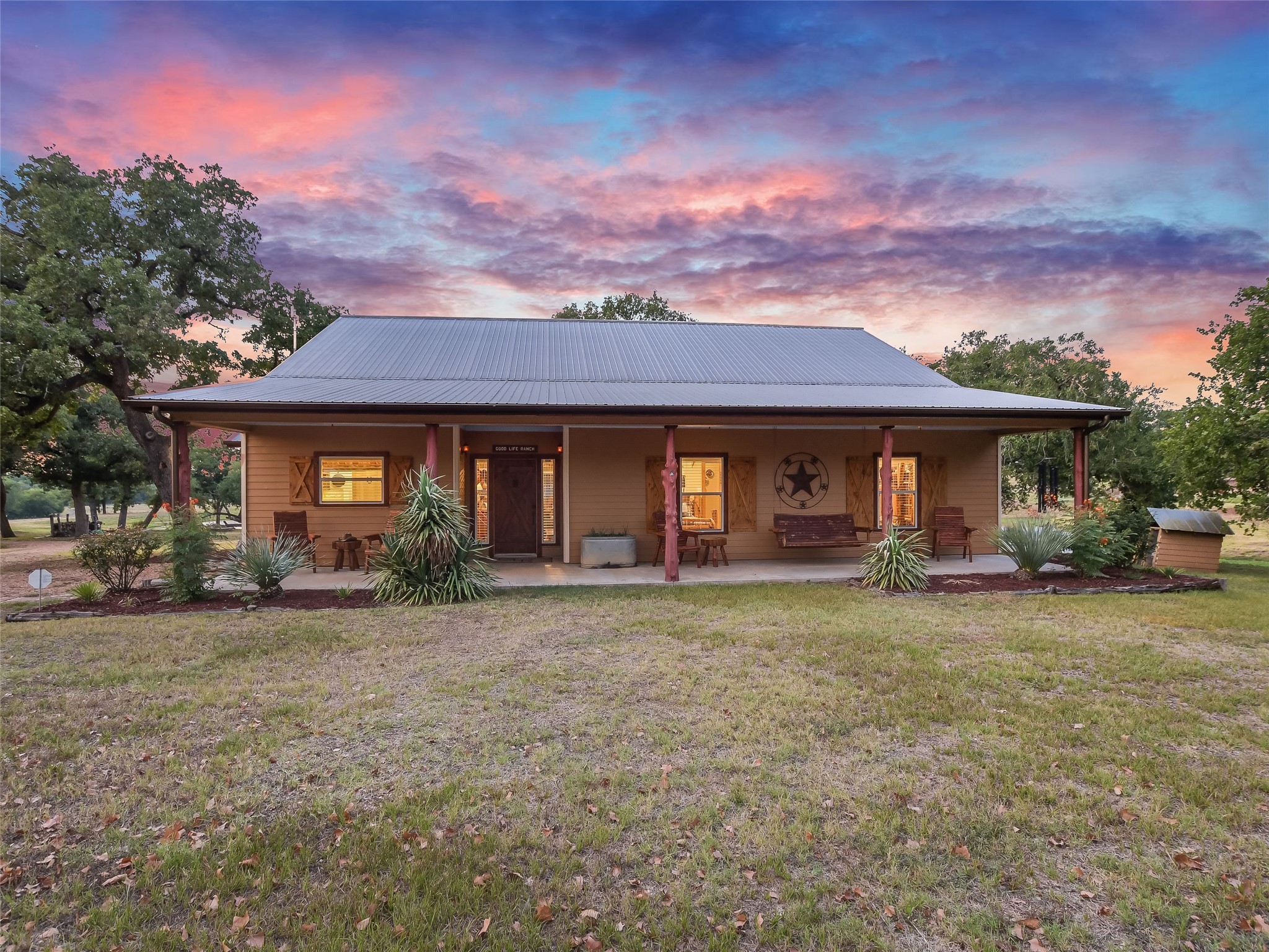 main property photo 6