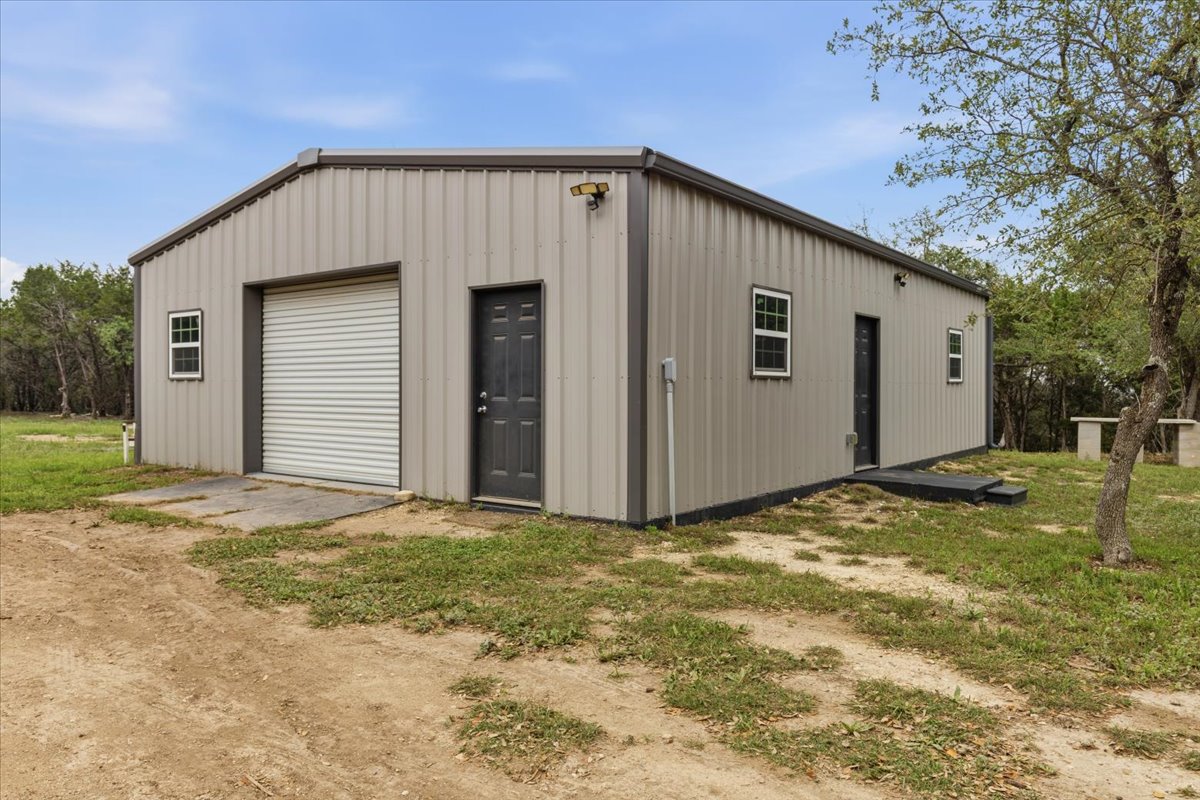 main property photo 21