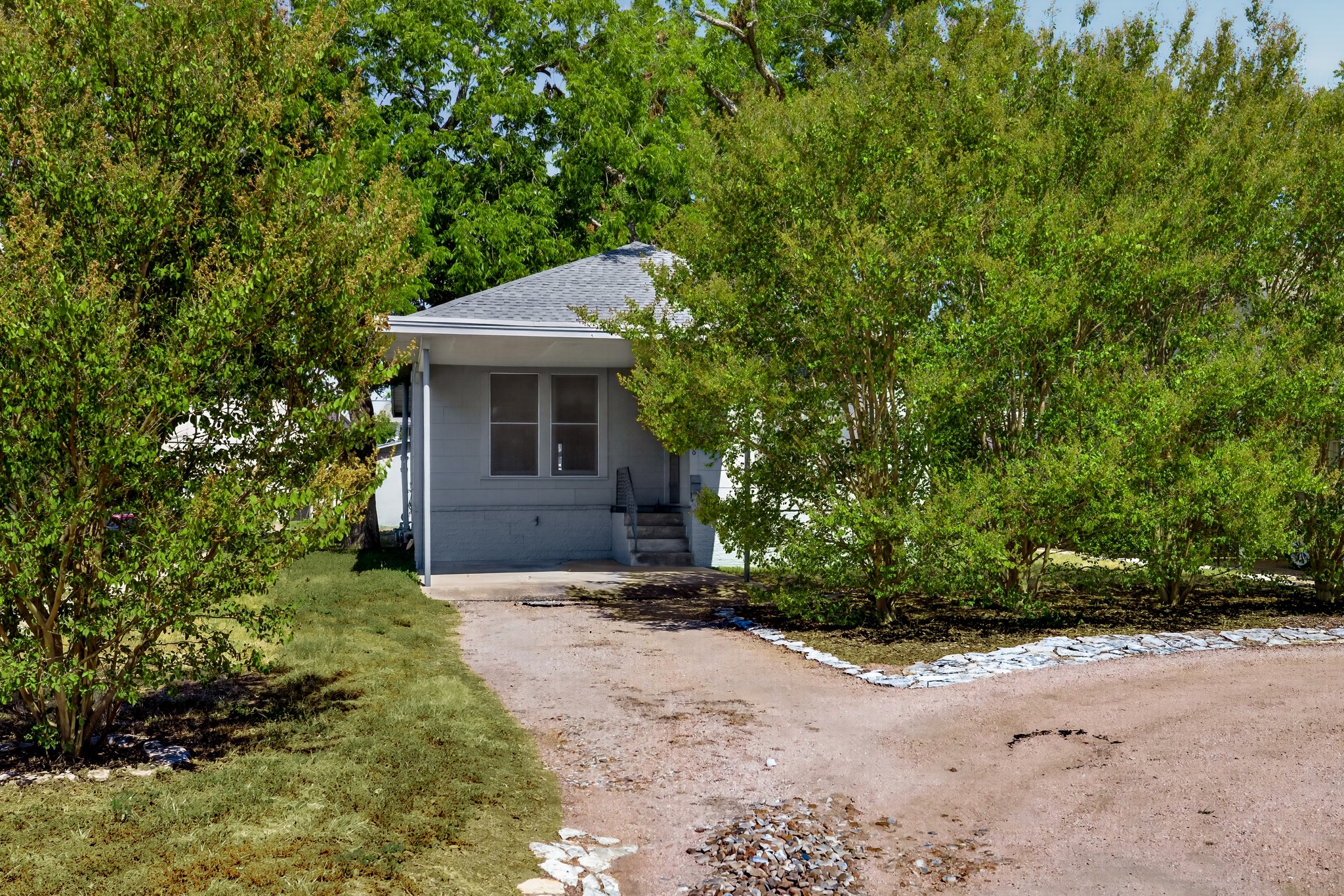 main property photo 23