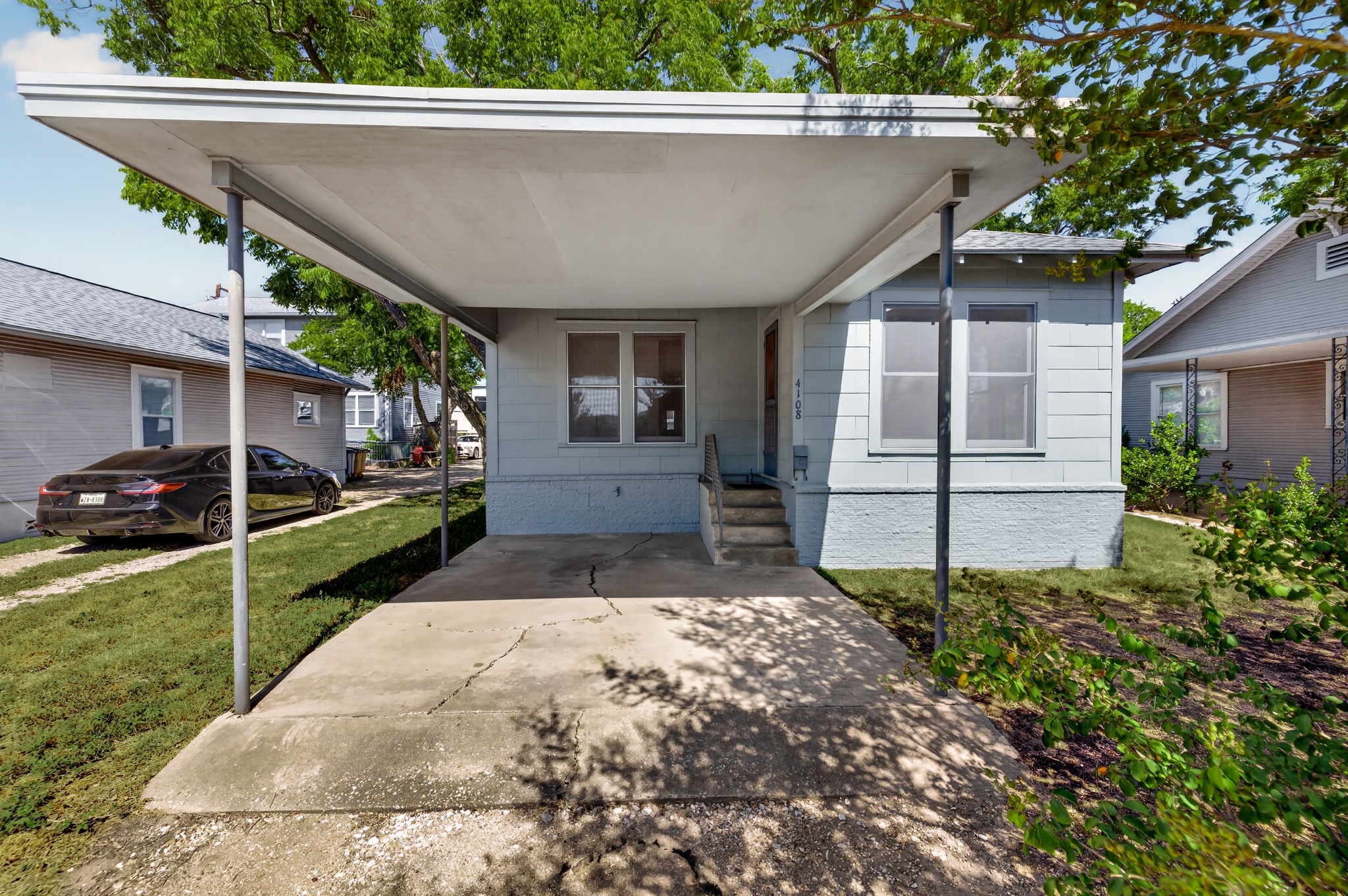 main property photo 5