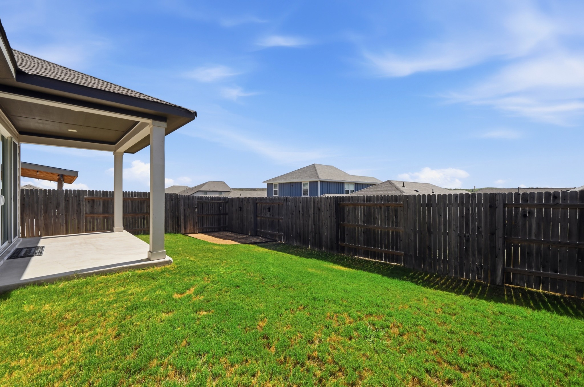 main property photo 25