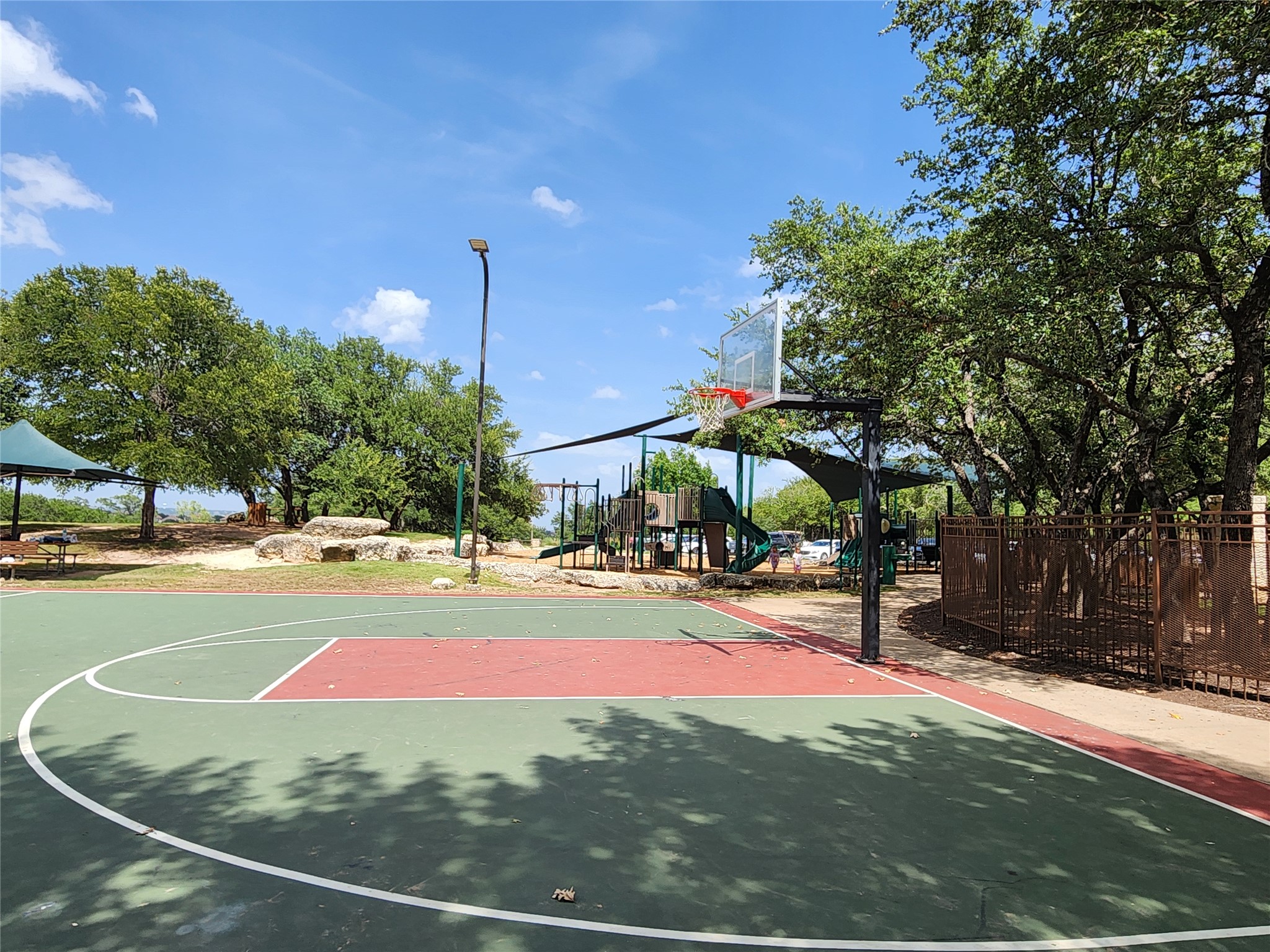main property photo 23