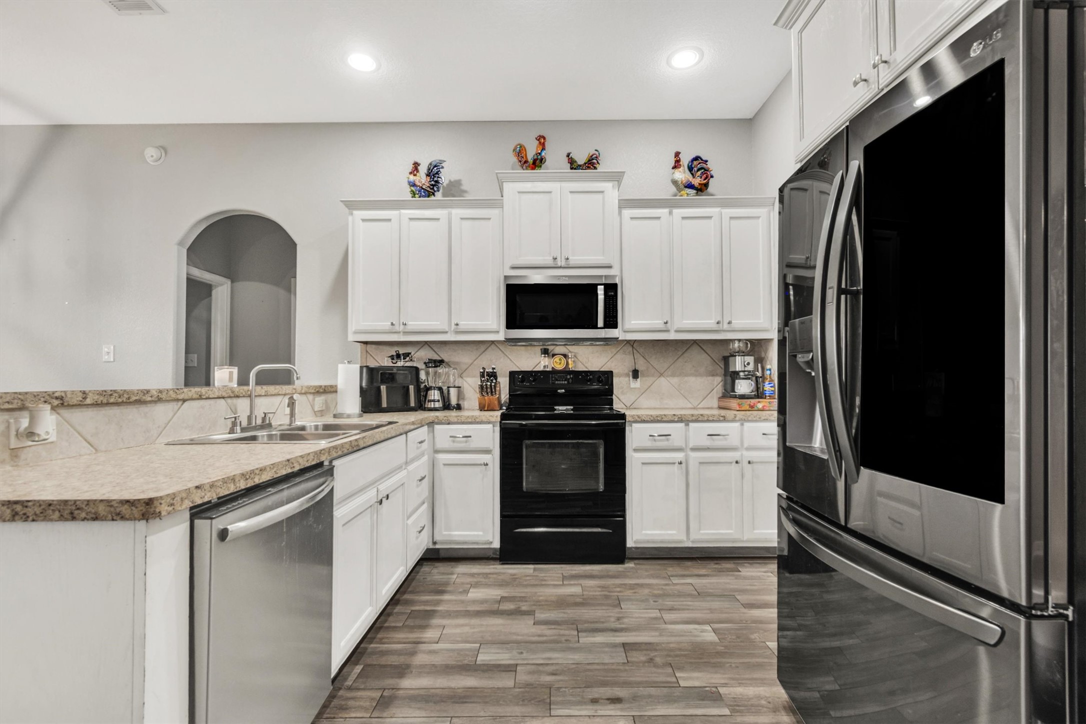 main property photo 13