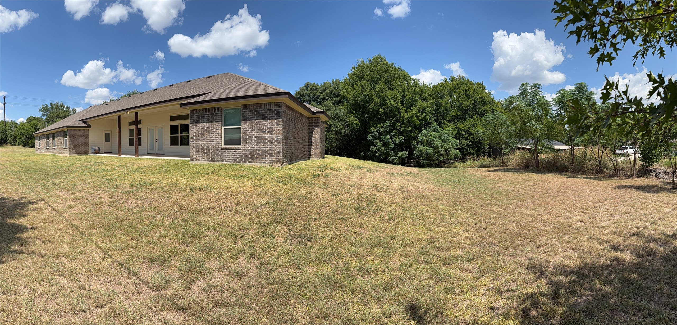 main property photo 31