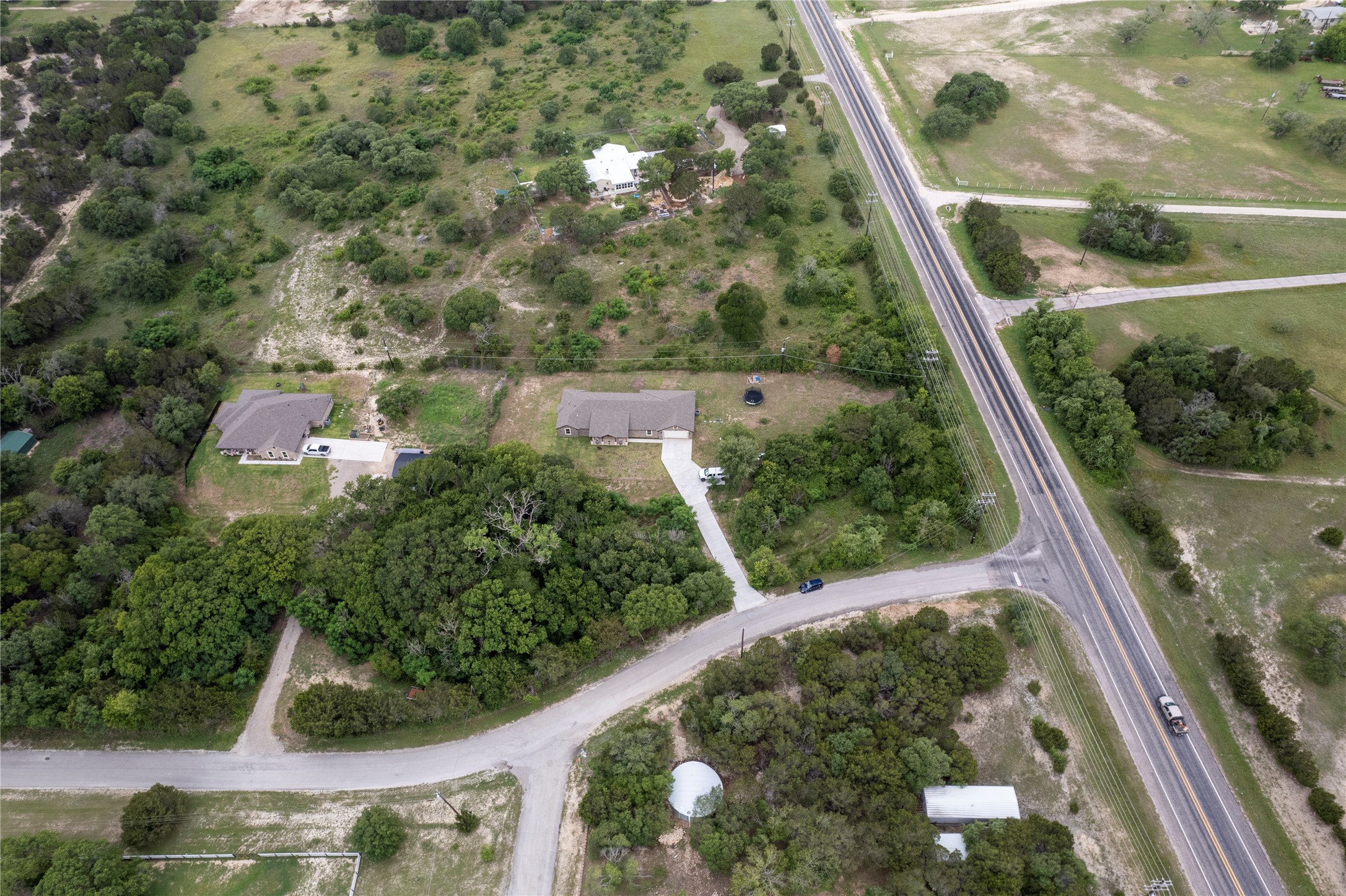 main property photo 36