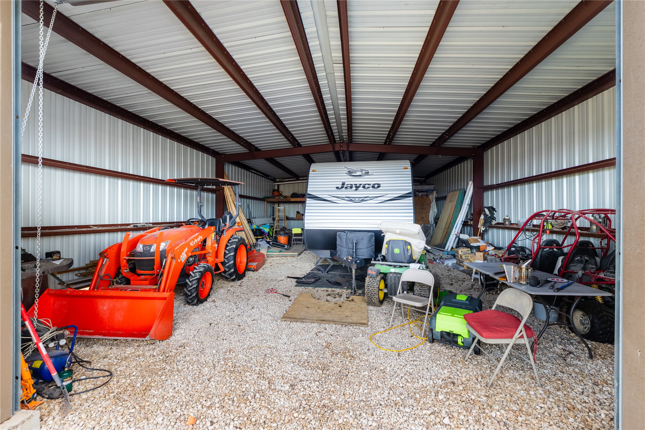 main property photo 10