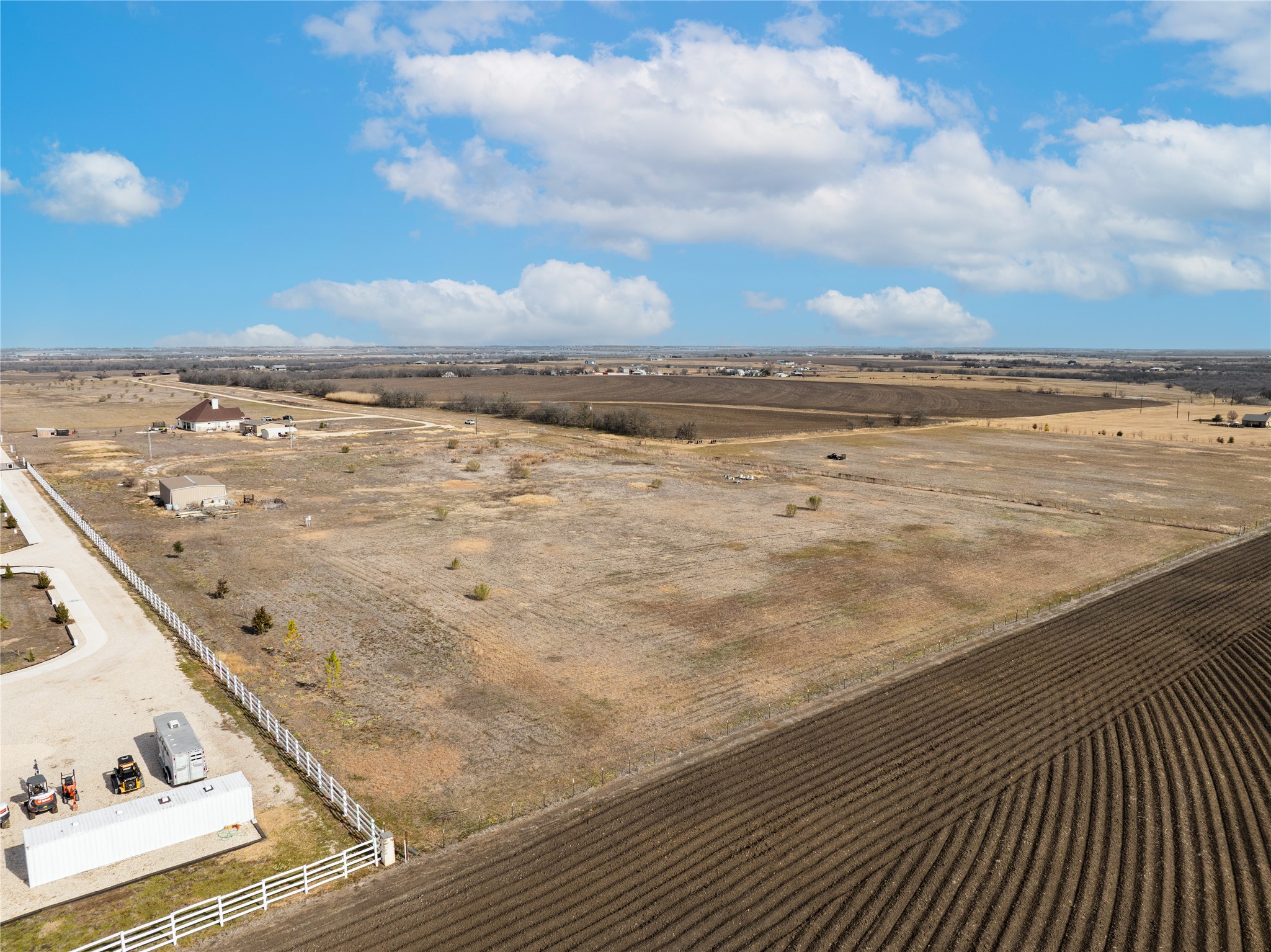main property photo 18