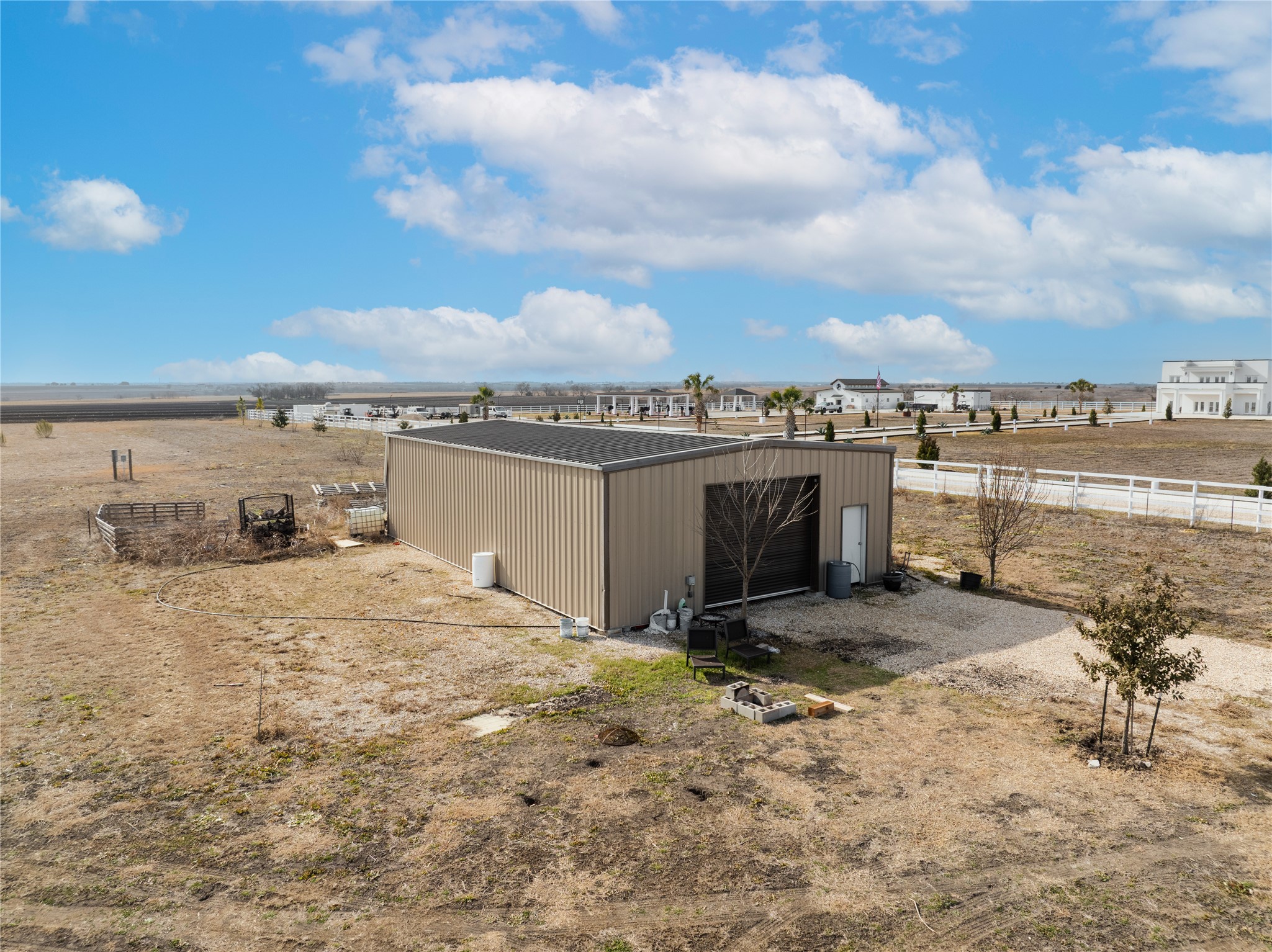 main property photo 9