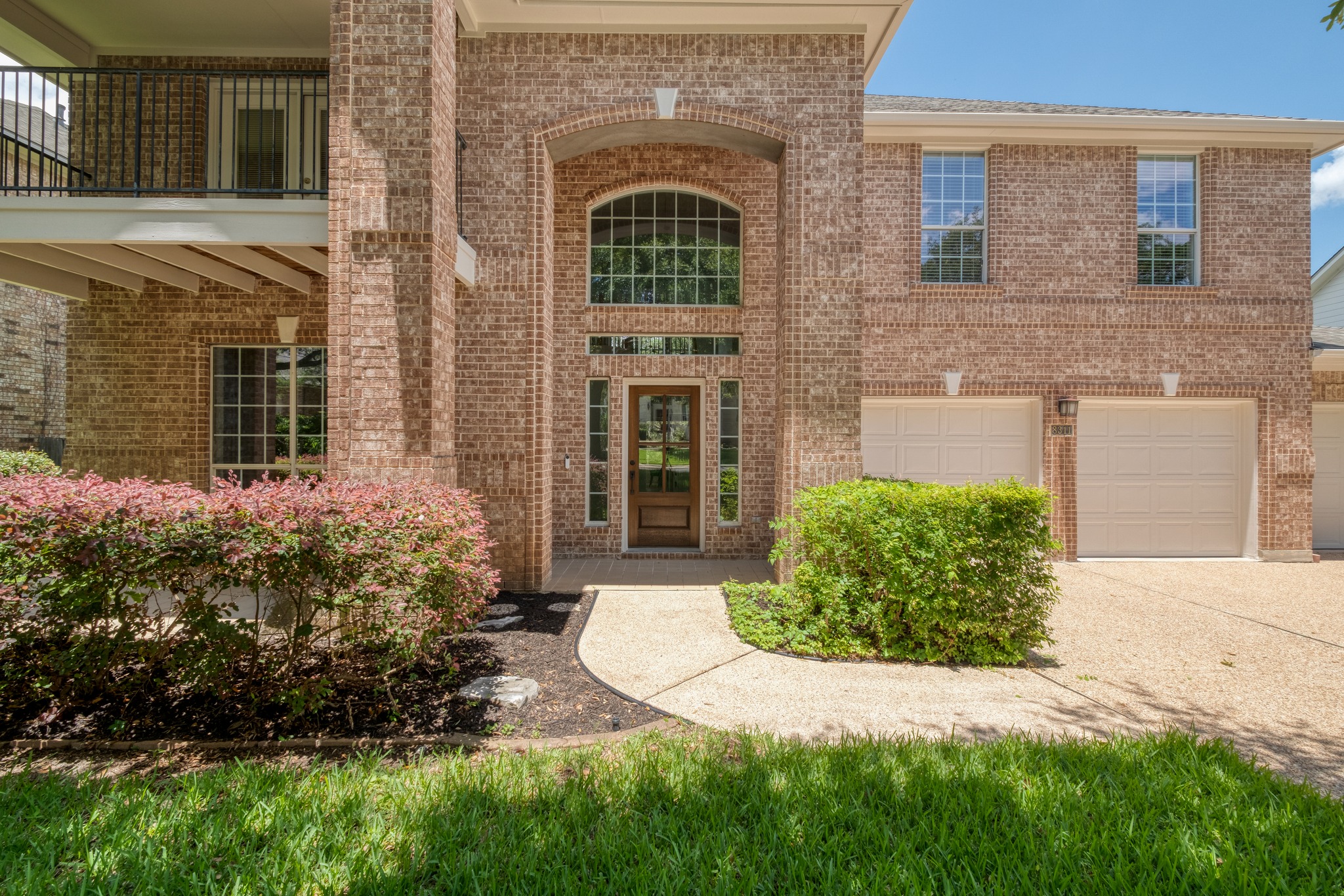 main property photo 3