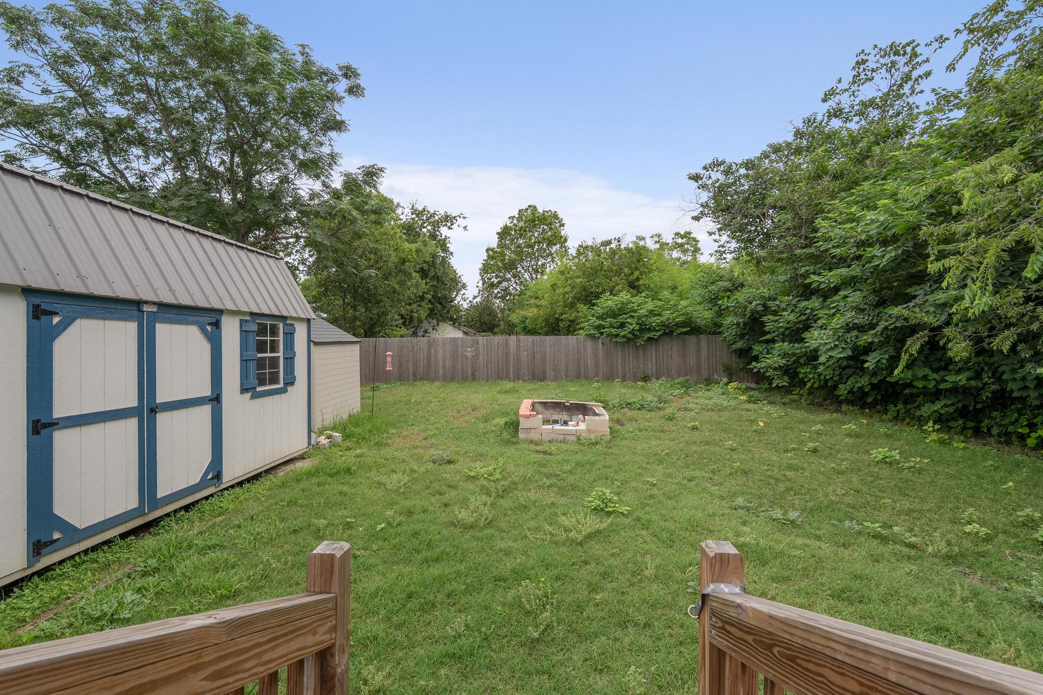 main property photo 14