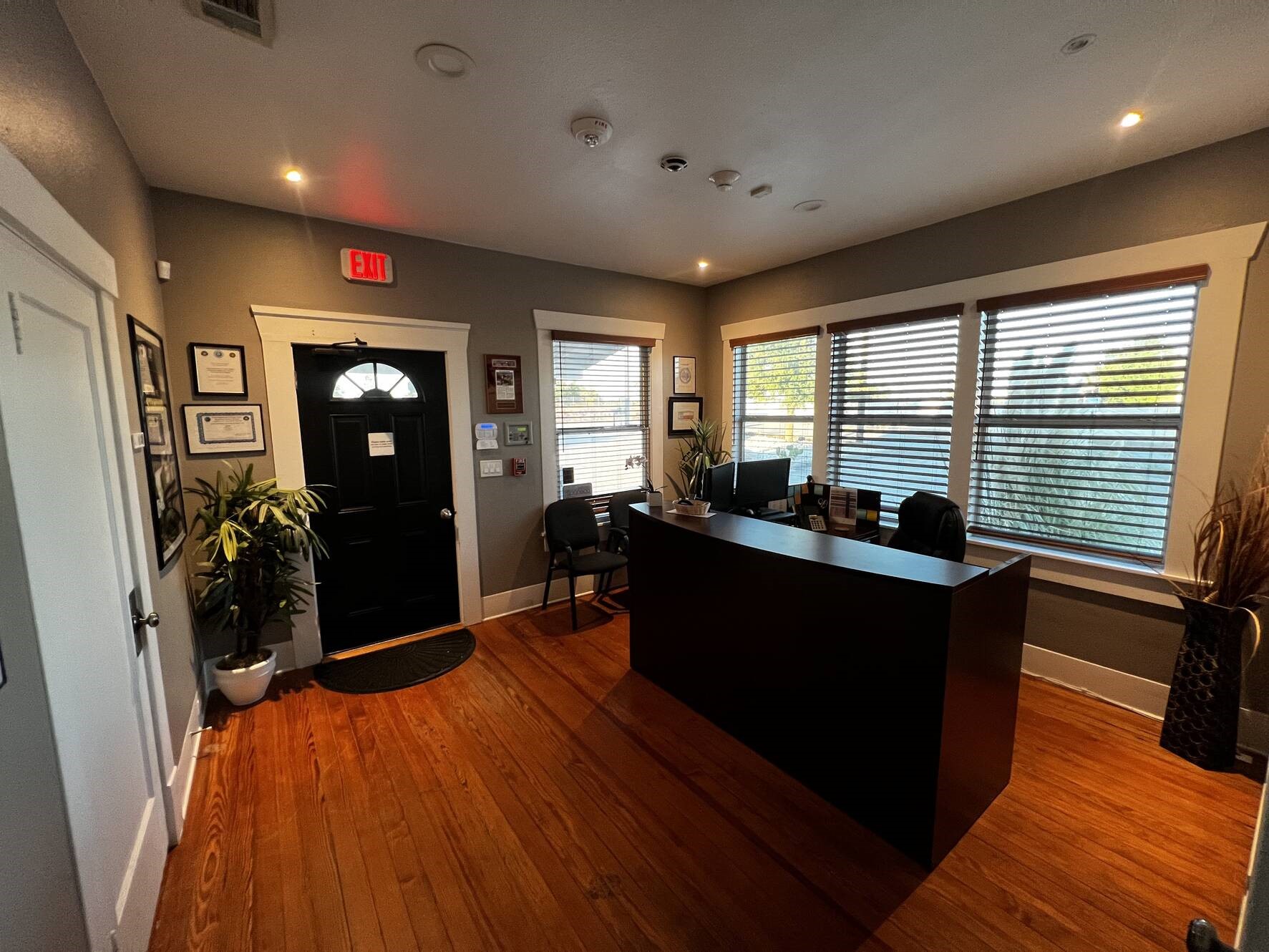 main property photo 5