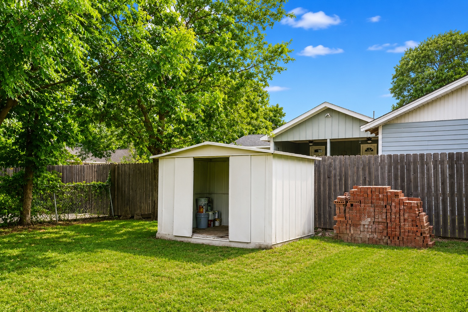 main property photo 19