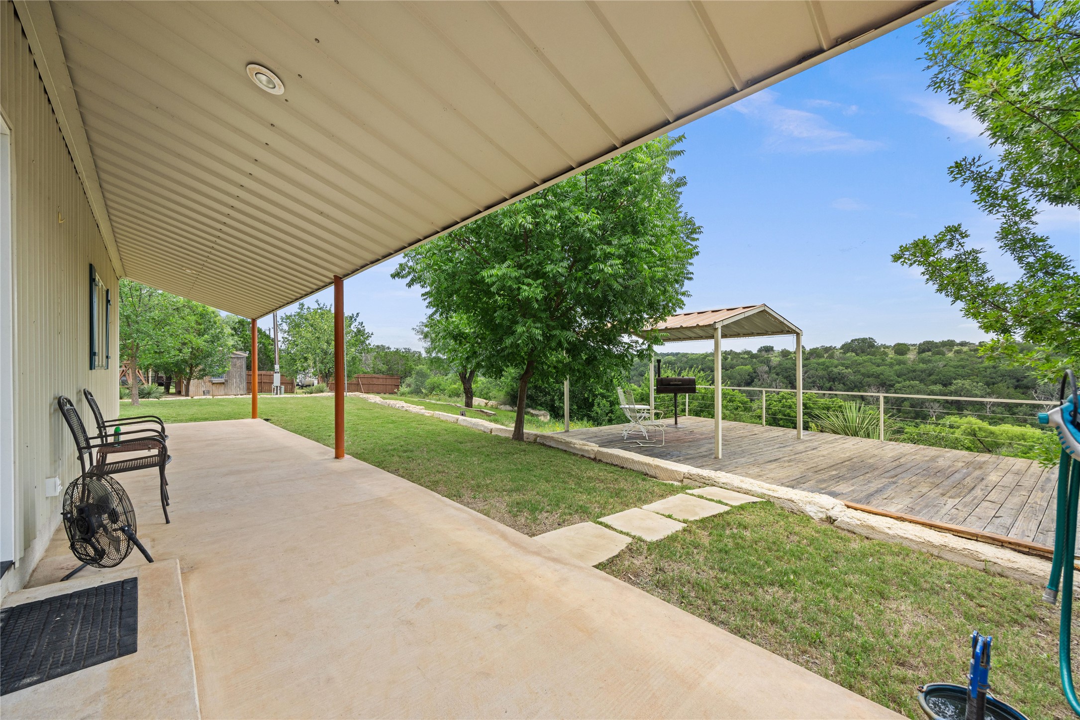 main property photo 21