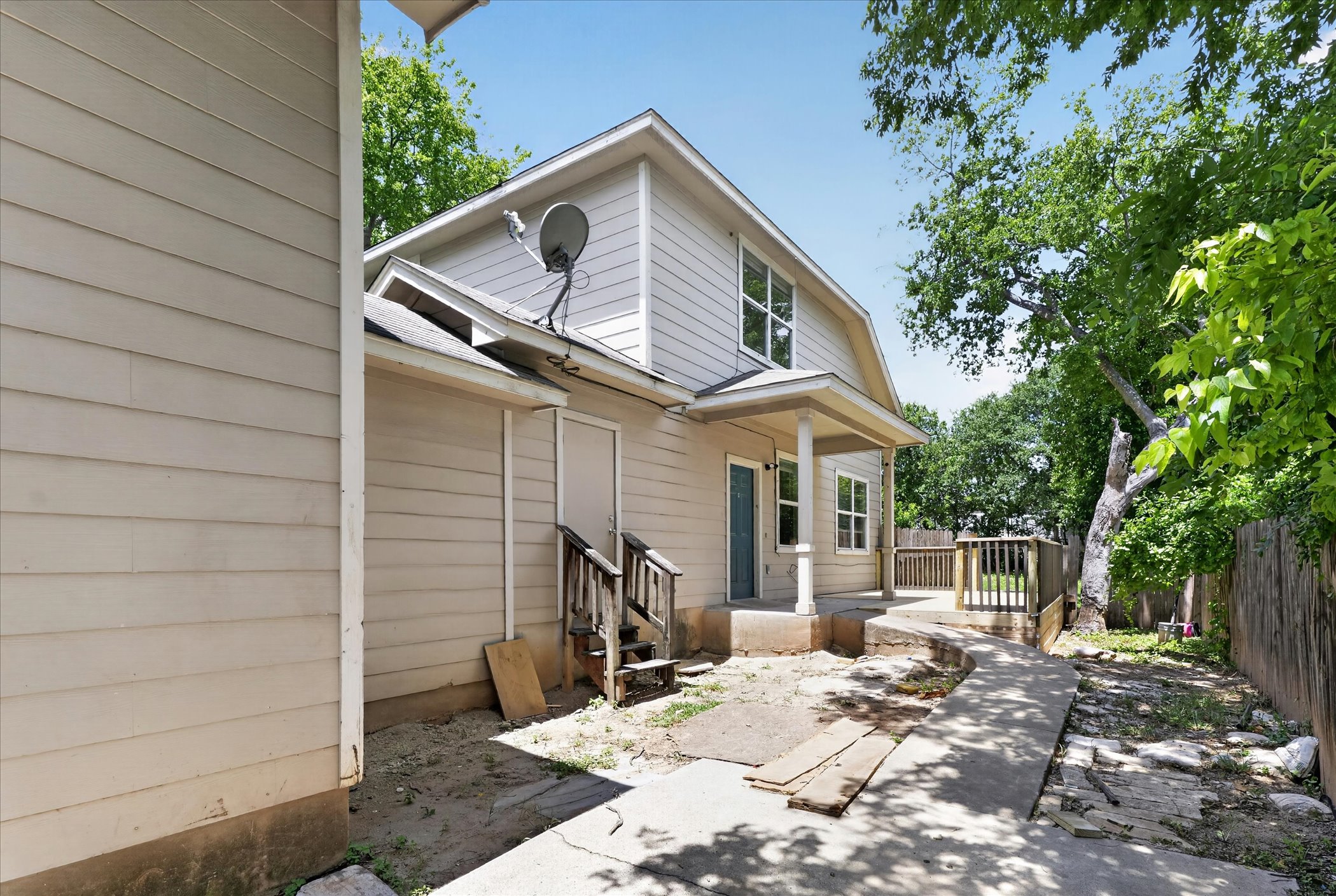 main property photo 4