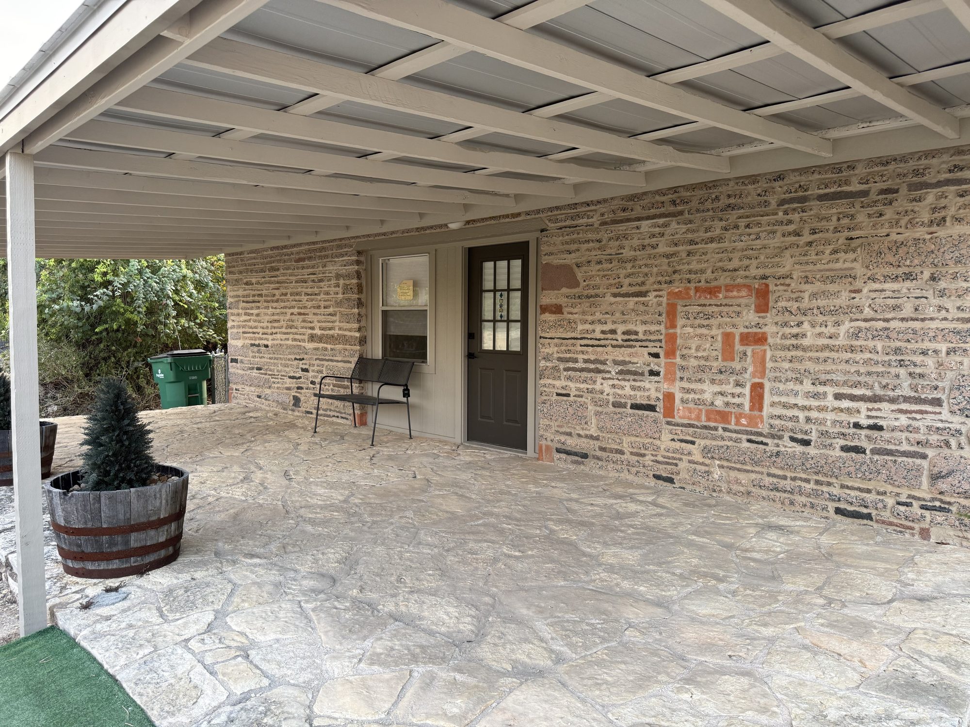 main property photo 31