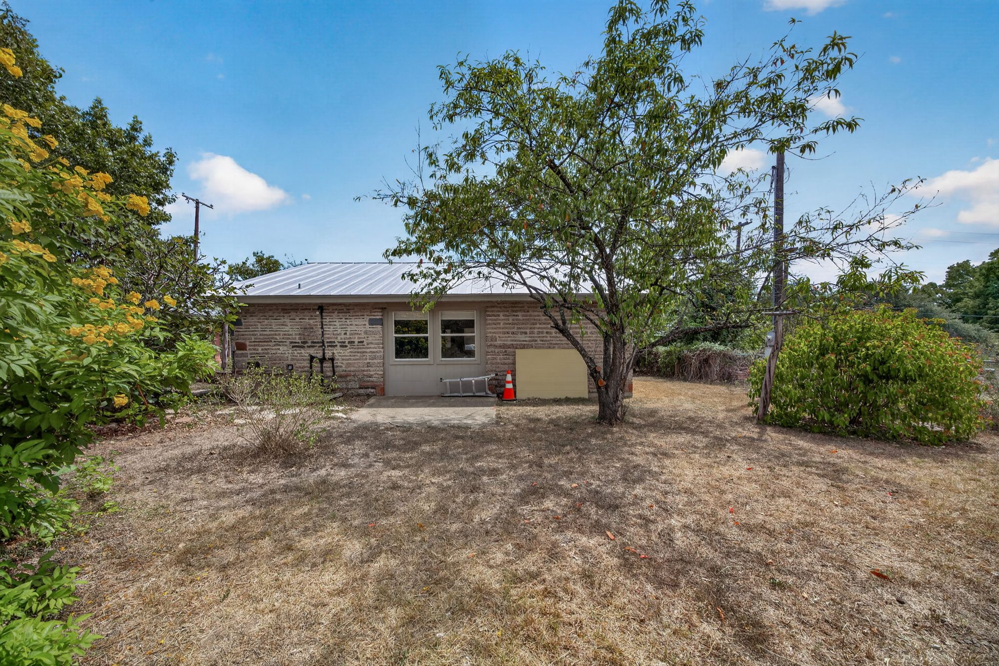 main property photo 36