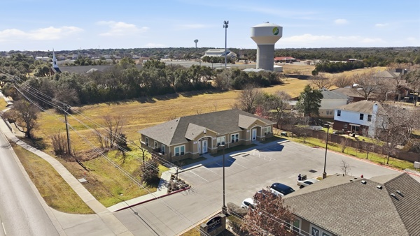 main property photo 2