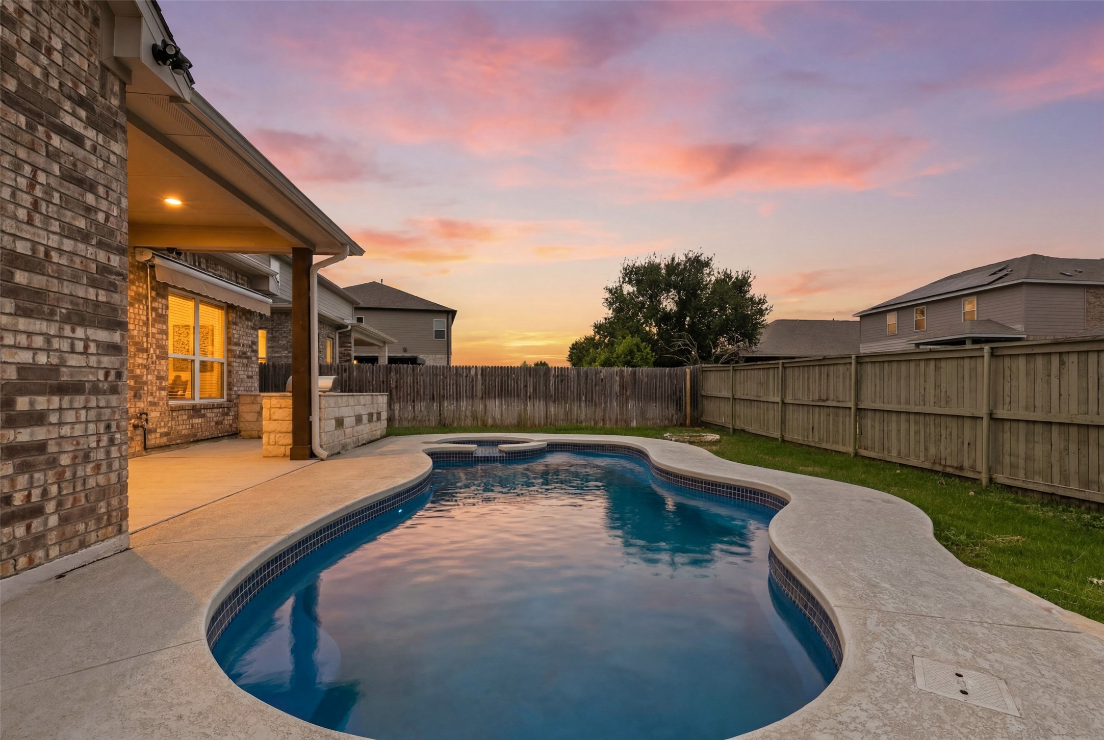 main property photo 38