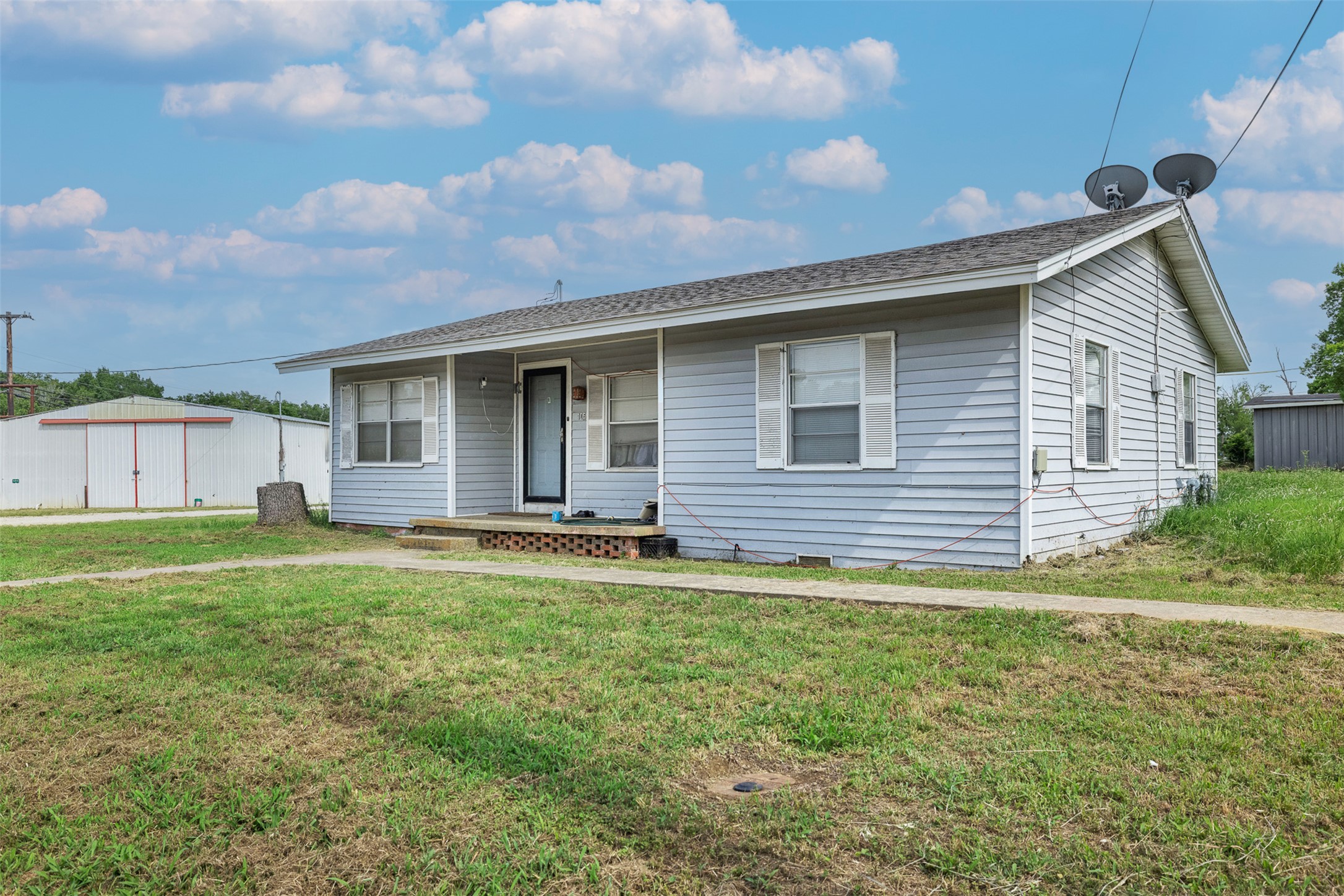 main property photo 10