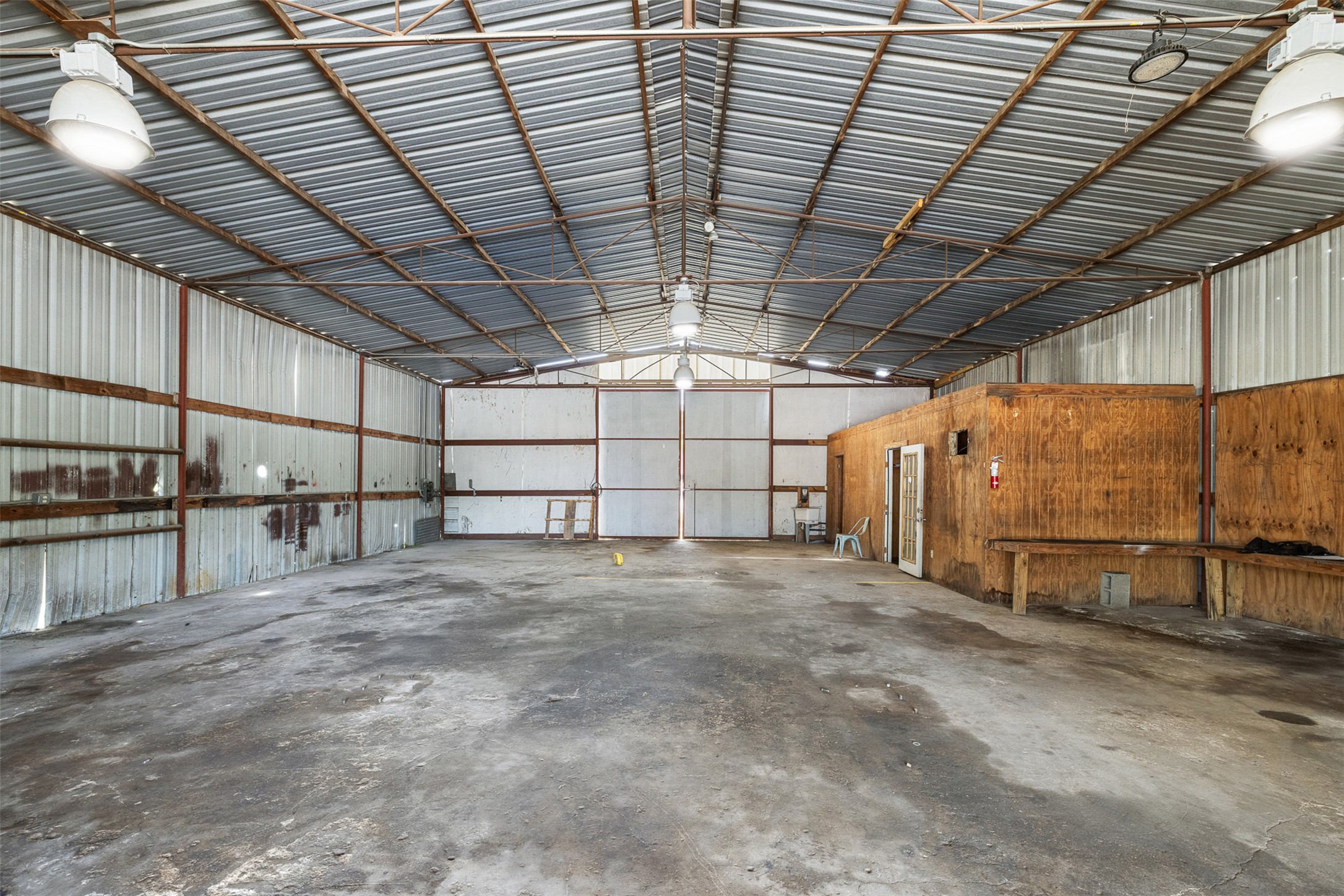 main property photo 6