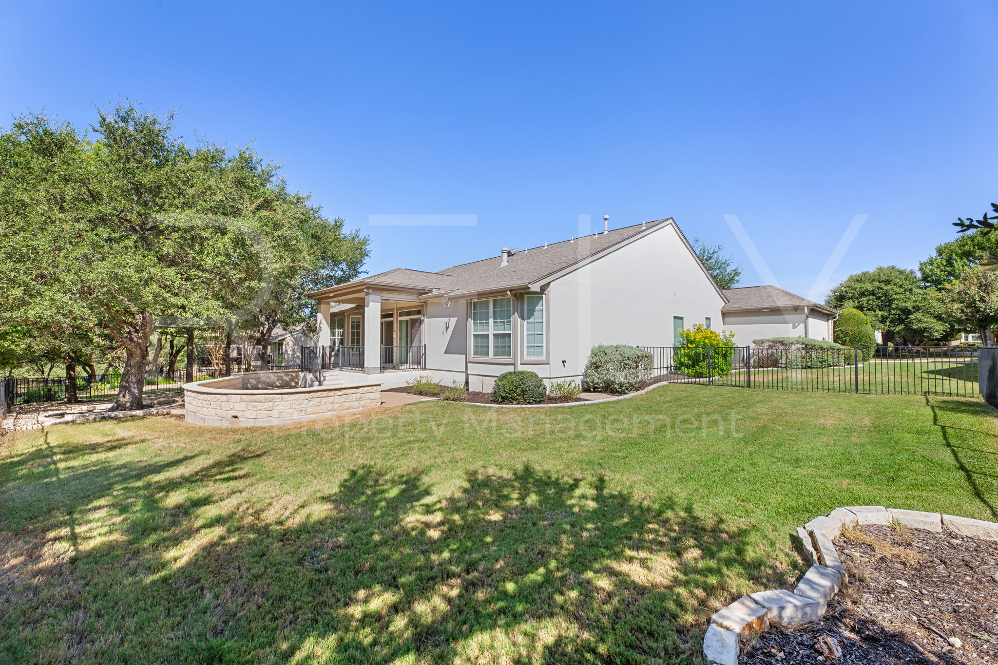 main property photo 33
