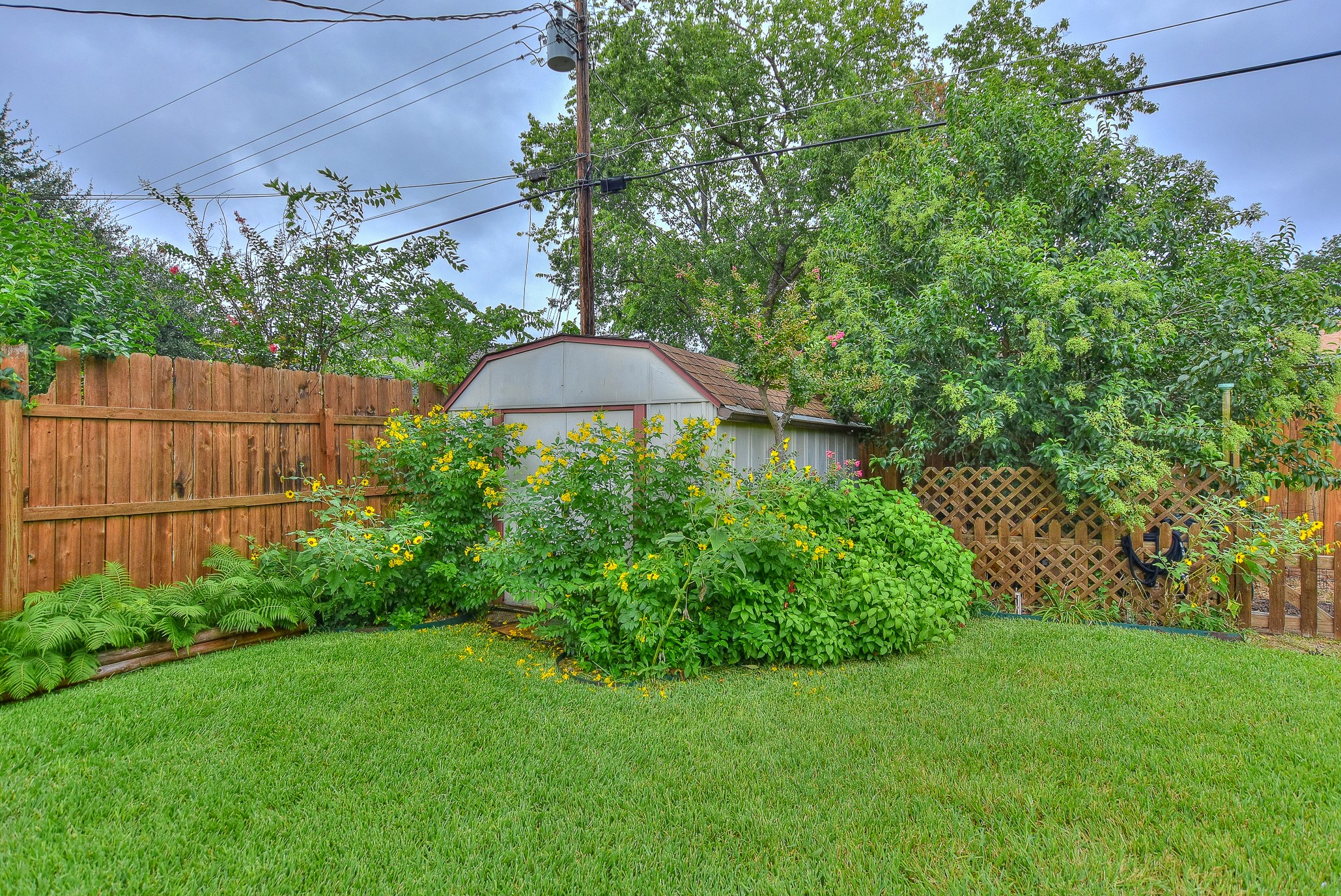 main property photo 37